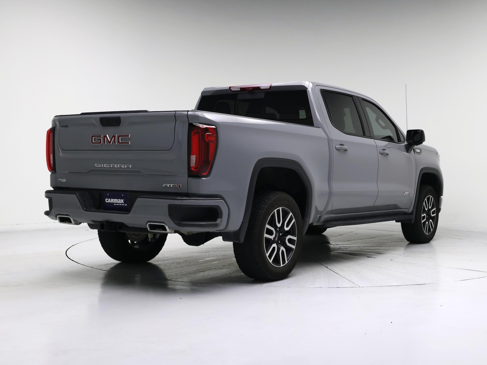 2025 GMC Sierra 1500 AT4 - Photo 9