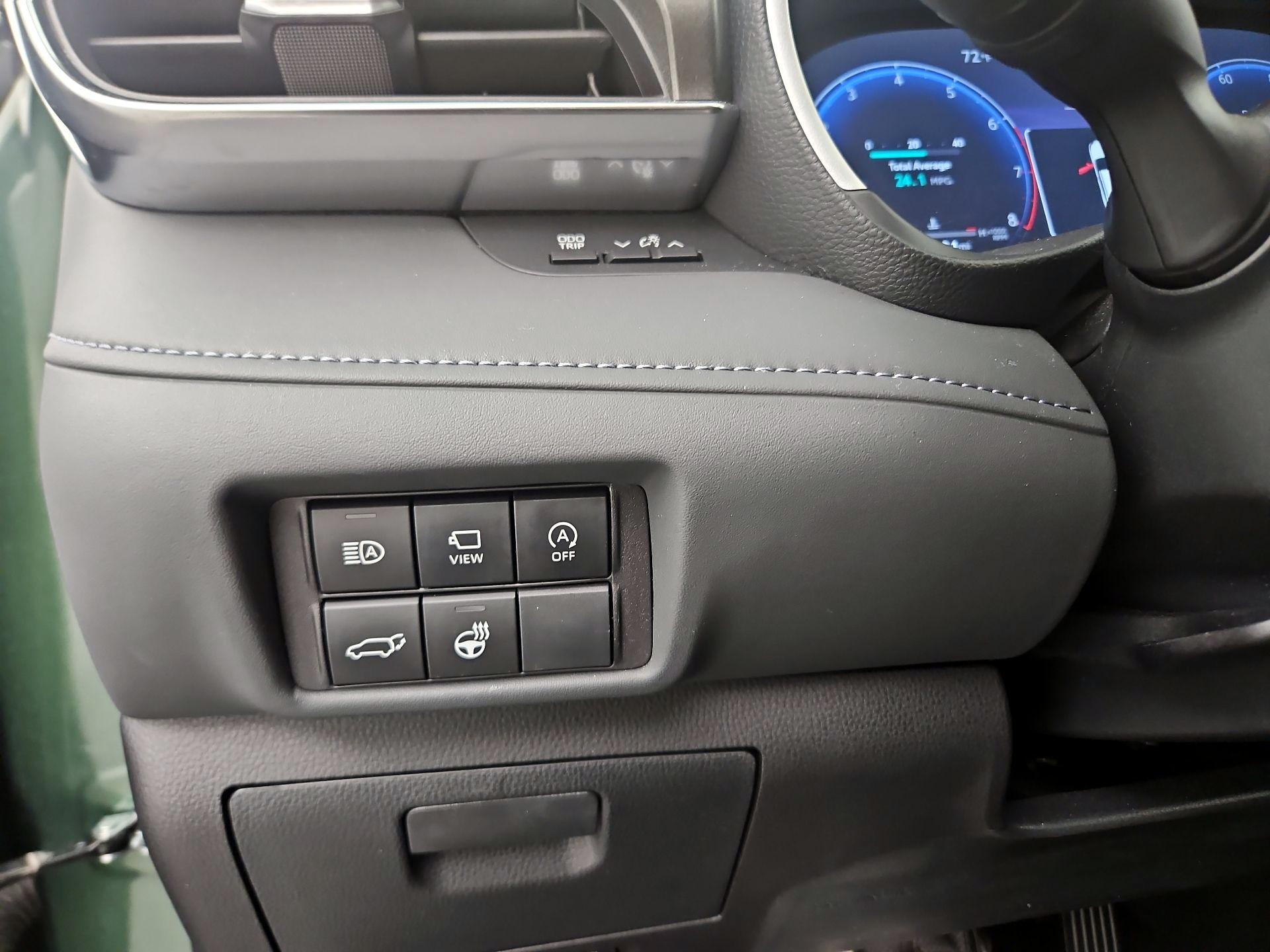 Thumbnail: 2024 Toyota Highlander - 13
