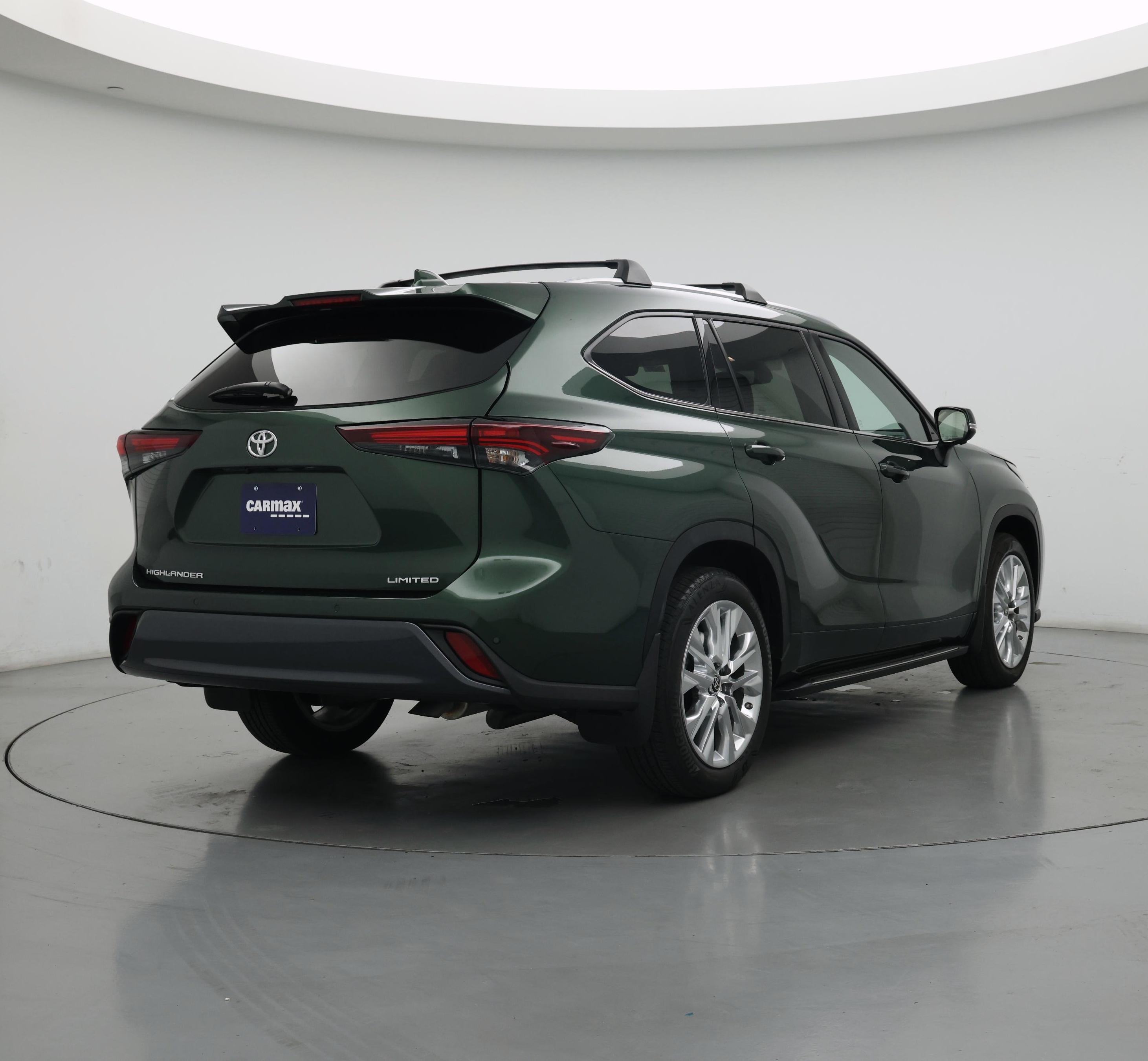 Thumbnail: 2024 Toyota Highlander - 8