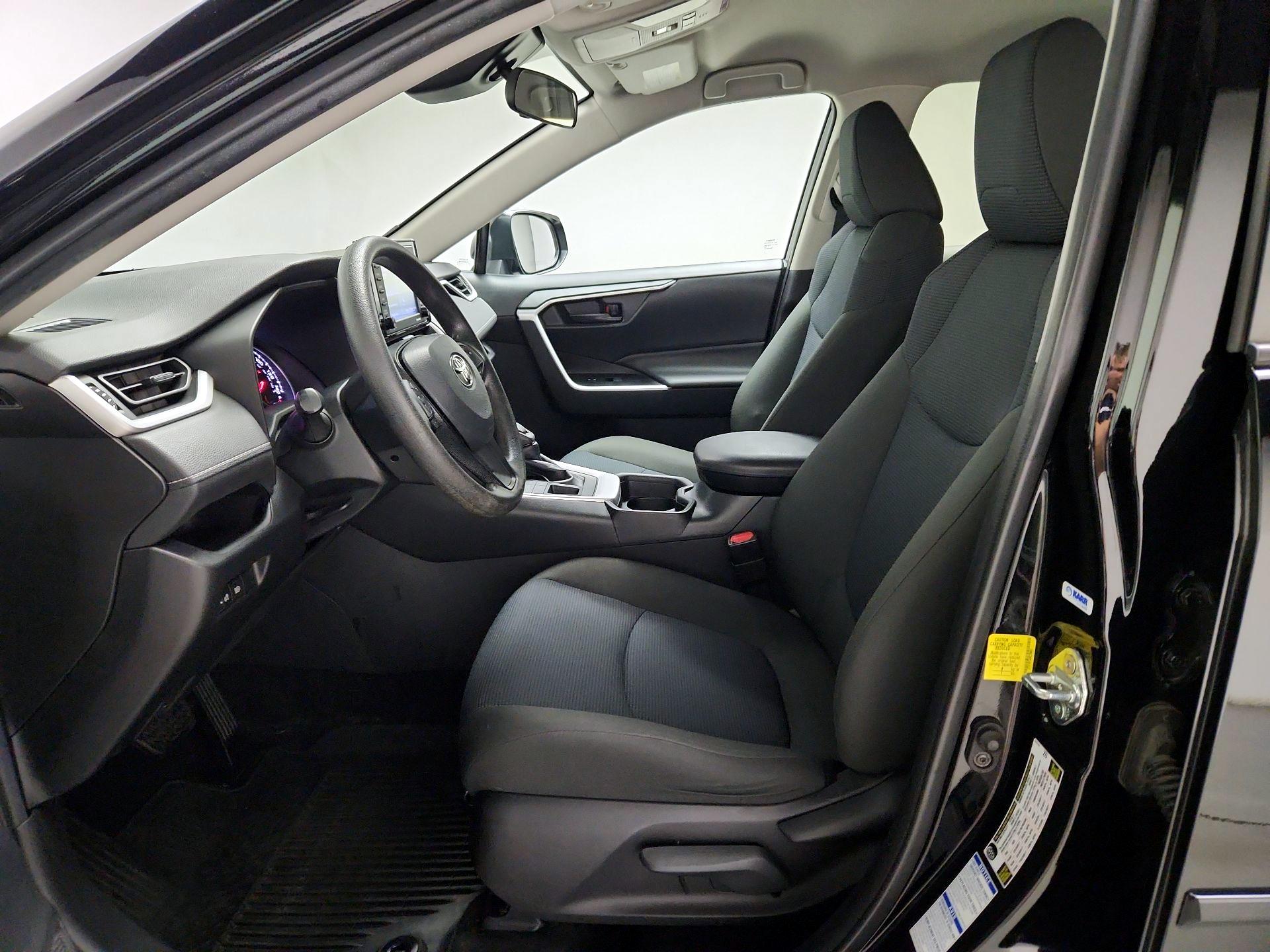 Thumbnail: 2021 Toyota RAV4 - 11