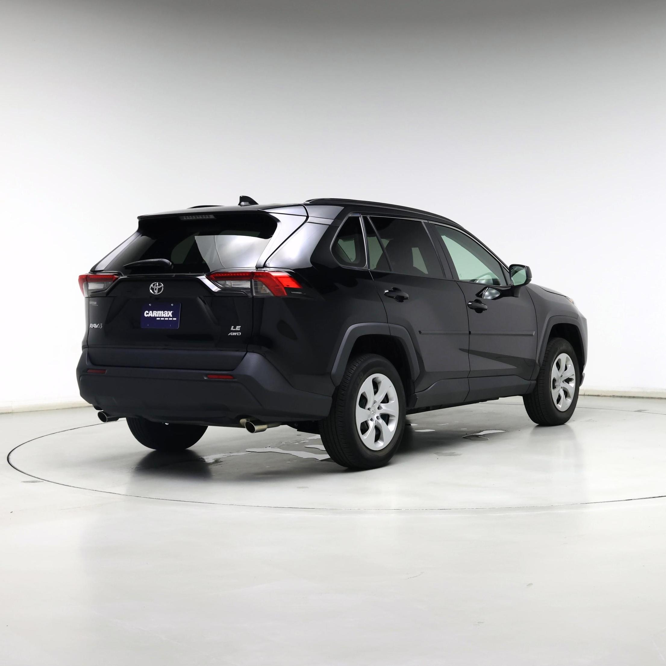 Thumbnail: 2021 Toyota RAV4 - 8