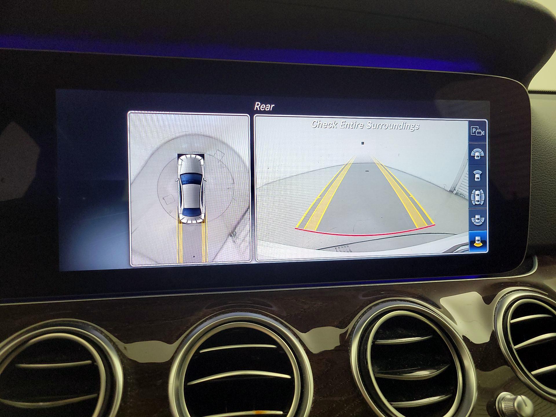 Thumbnail: 2020 Mercedes-Benz E-Class - 15