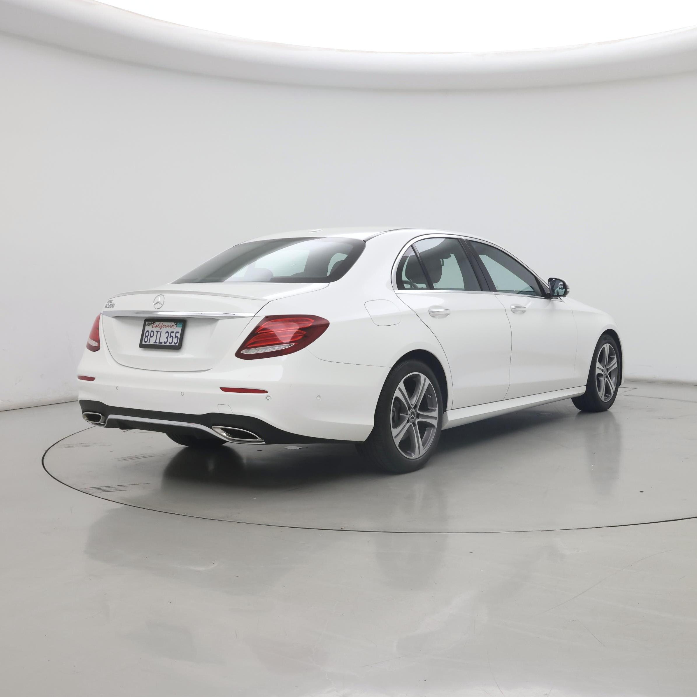 Thumbnail: 2020 Mercedes-Benz E-Class - 8