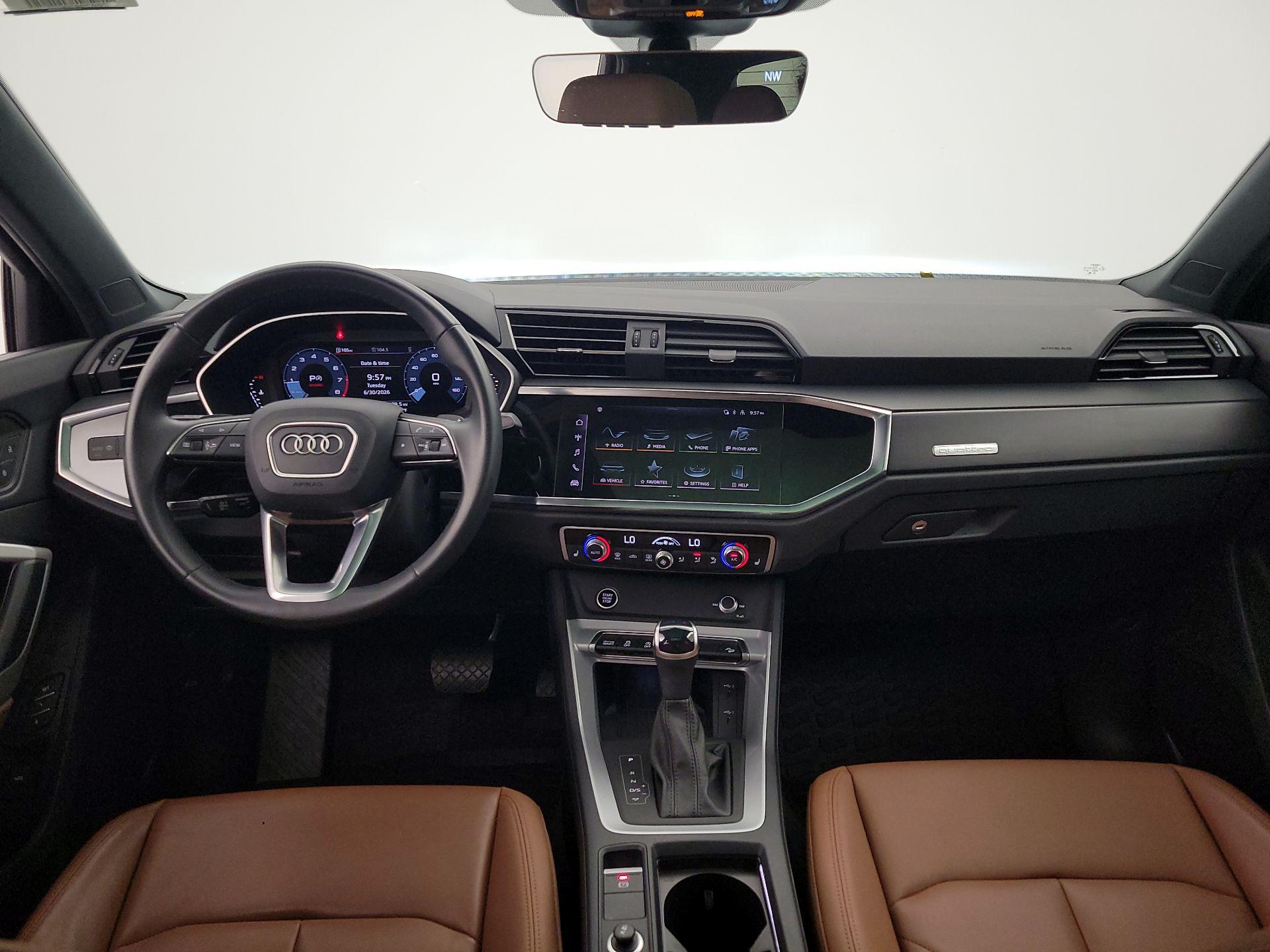 Thumbnail: 2024 Audi Q3 - 9