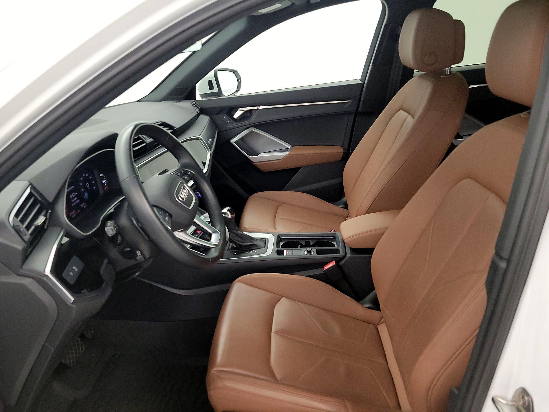 Thumbnail: 2024 Audi Q3 - 11