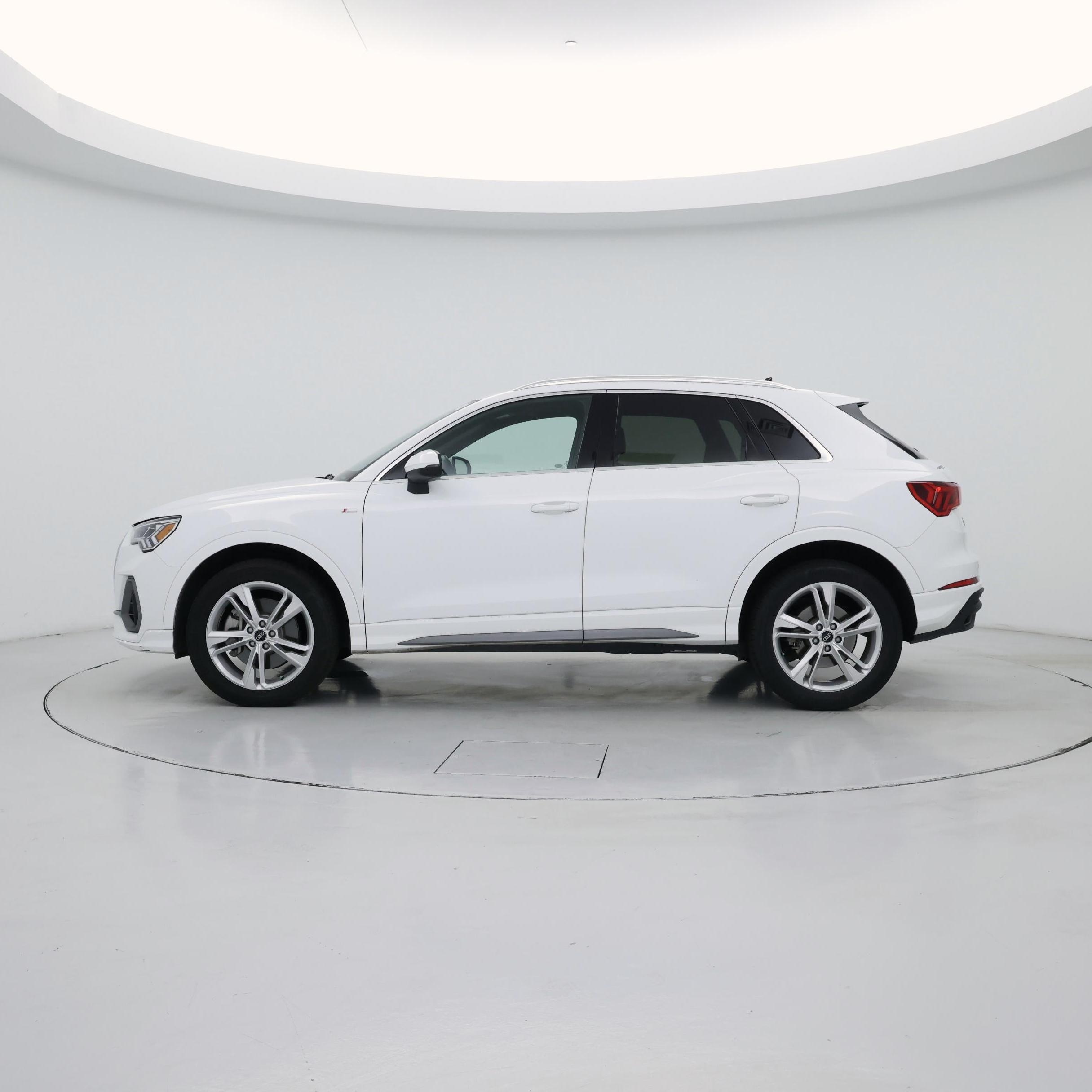 Thumbnail: 2024 Audi Q3 - 3