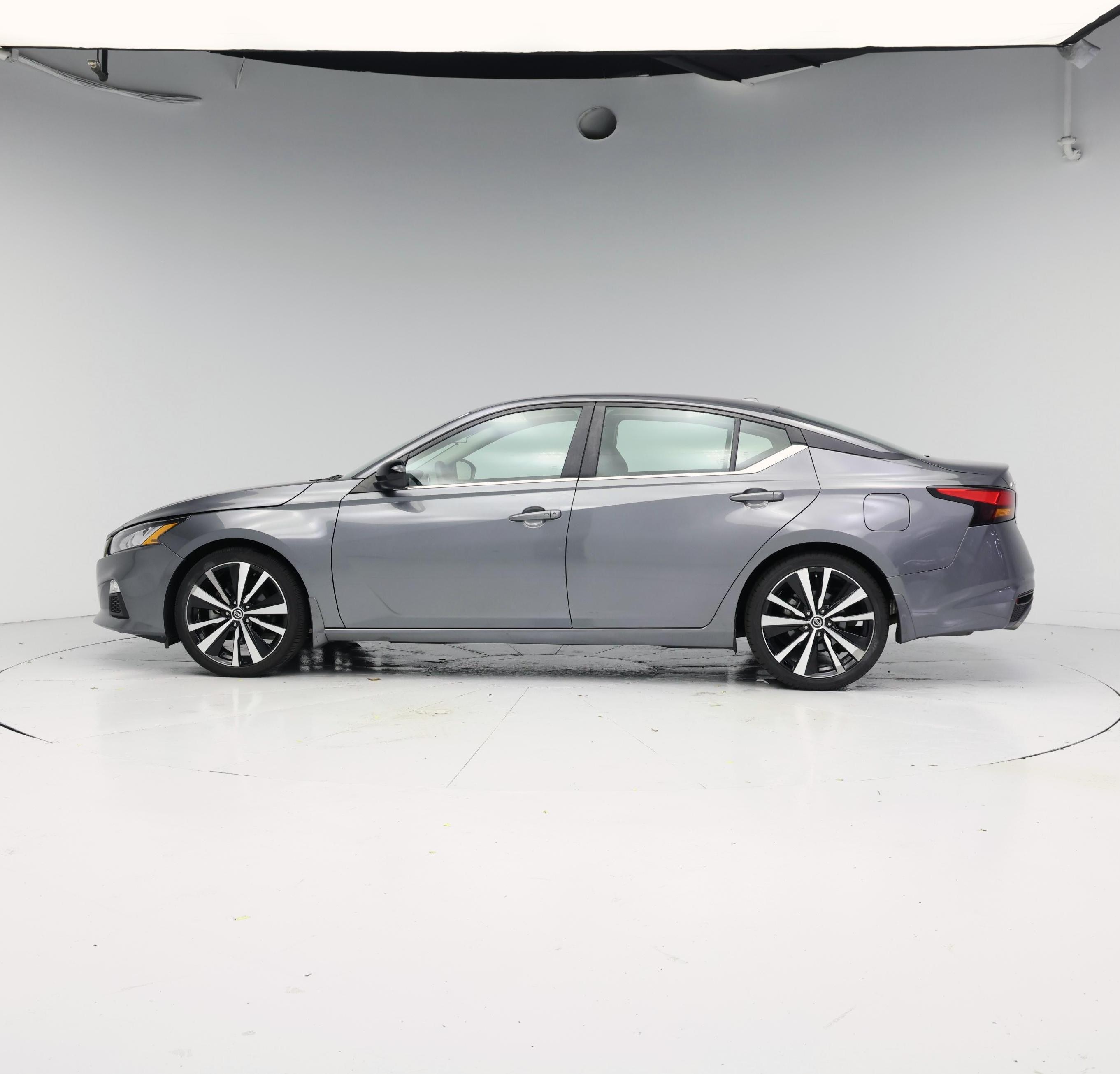 Thumbnail: 2021 Nissan Altima - 3