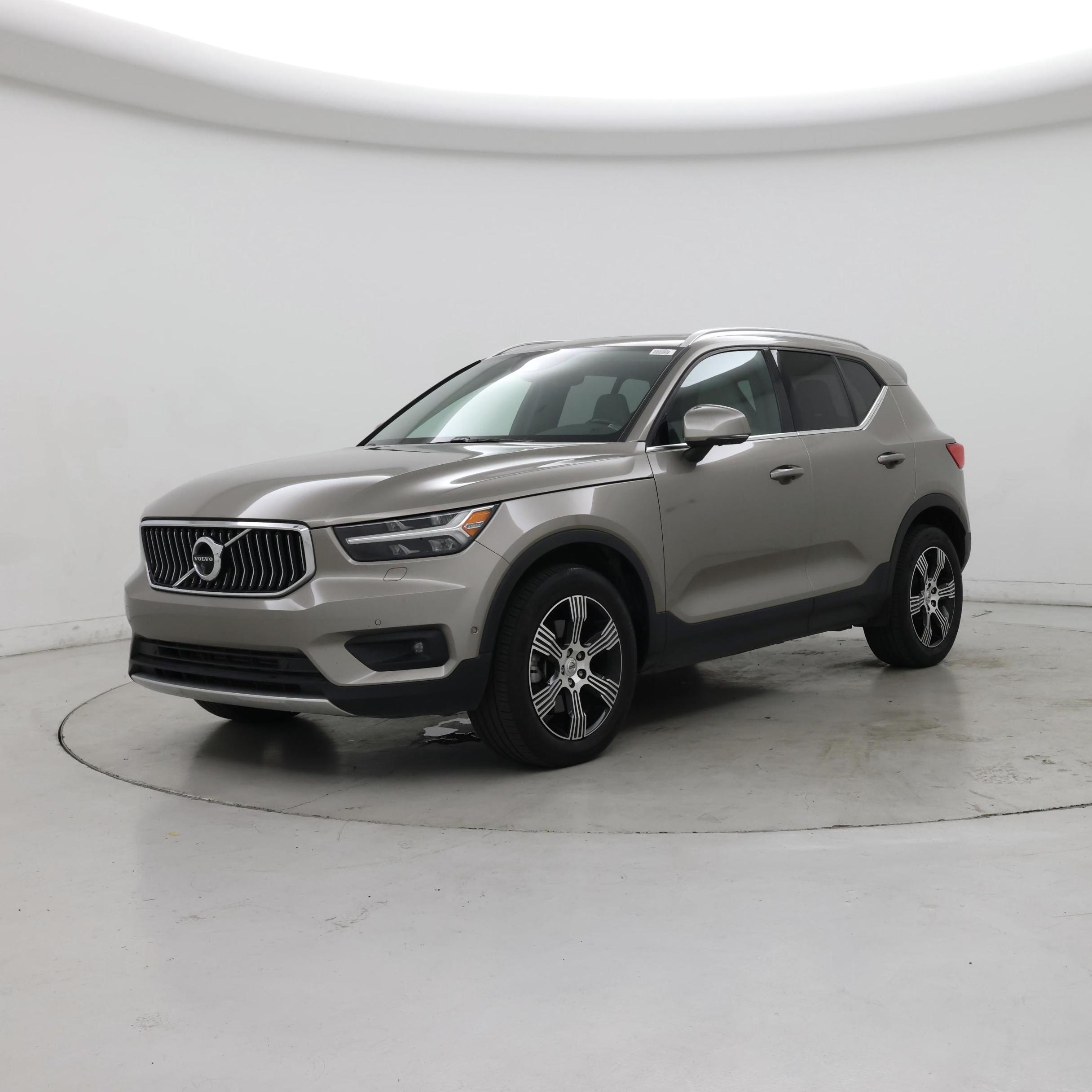 Thumbnail: 2020 Volvo XC40 - 4