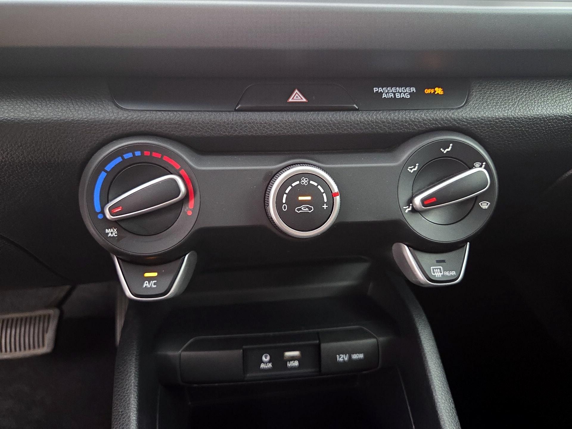 Thumbnail: 2020 Kia Rio5 - 16