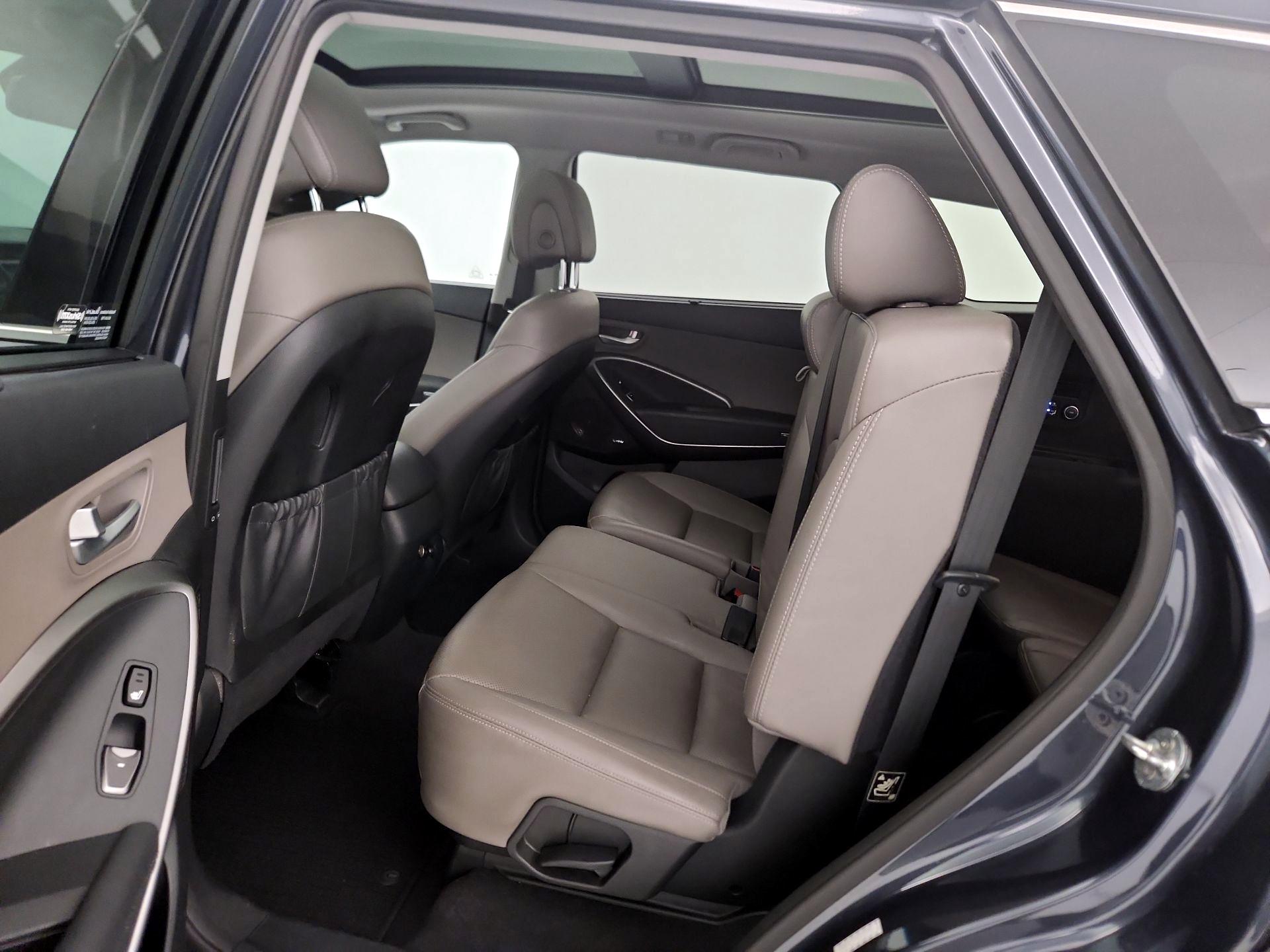 Thumbnail: 2017 Hyundai Santa Fe - 20
