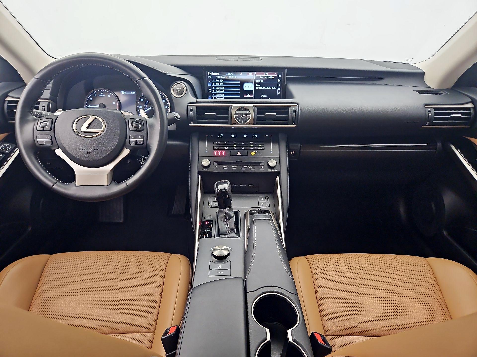 Thumbnail: 2017 Lexus IS - 9