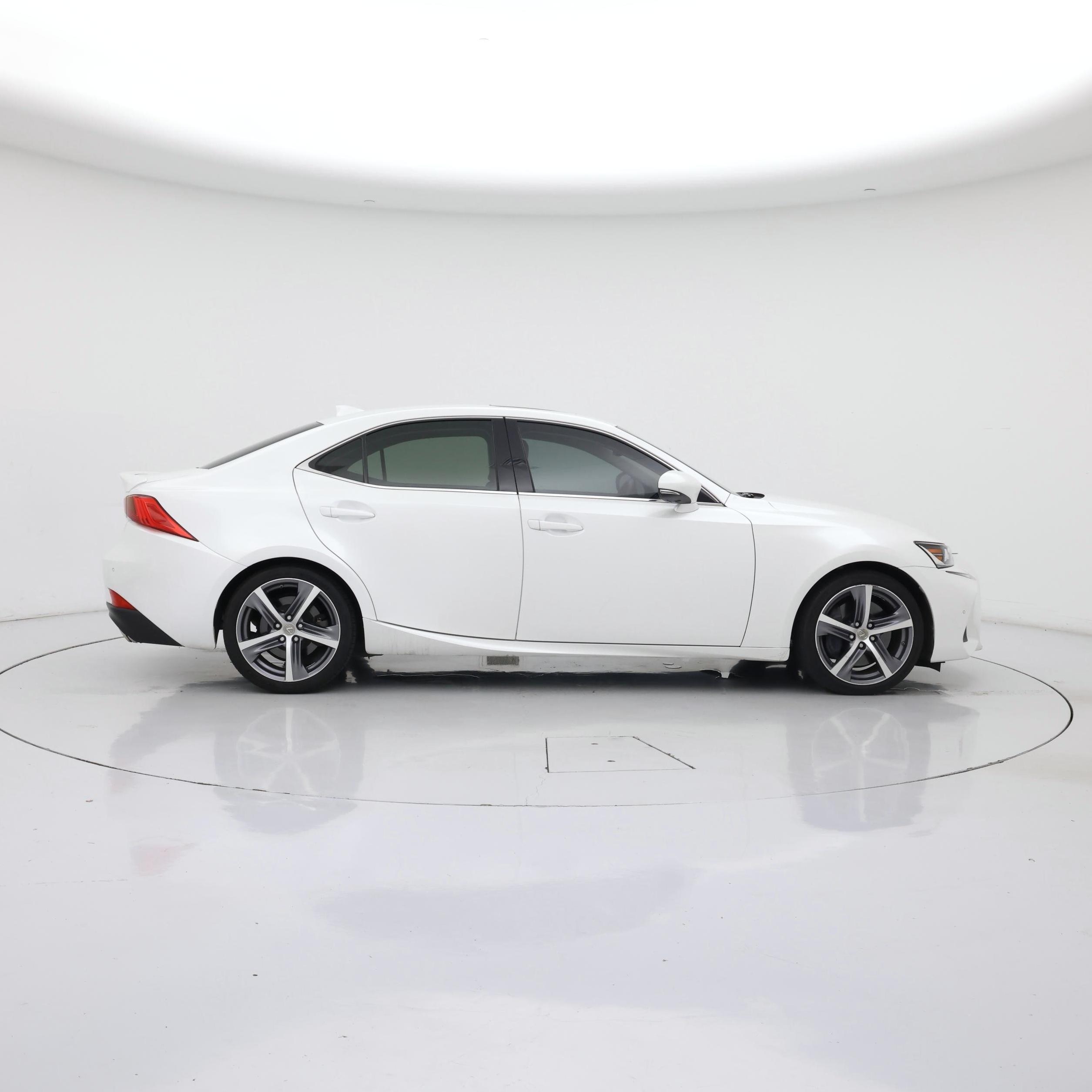 Thumbnail: 2017 Lexus IS - 7