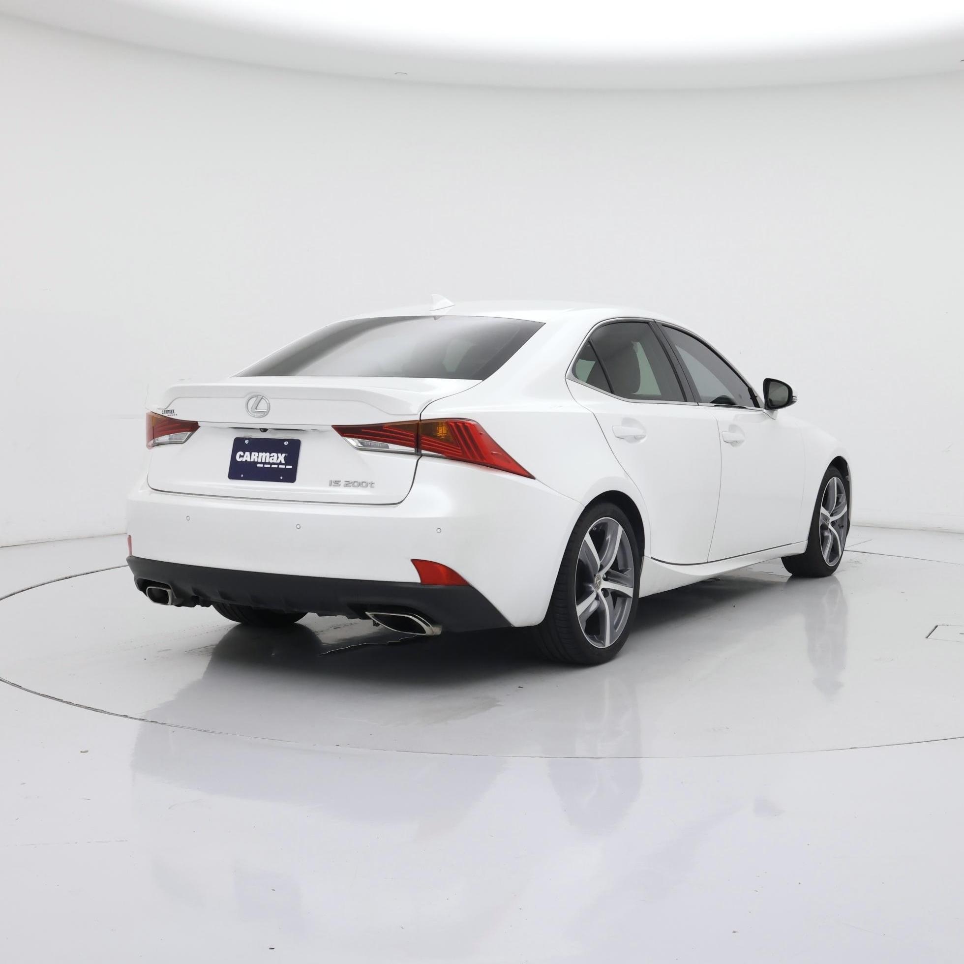 Thumbnail: 2017 Lexus IS - 8