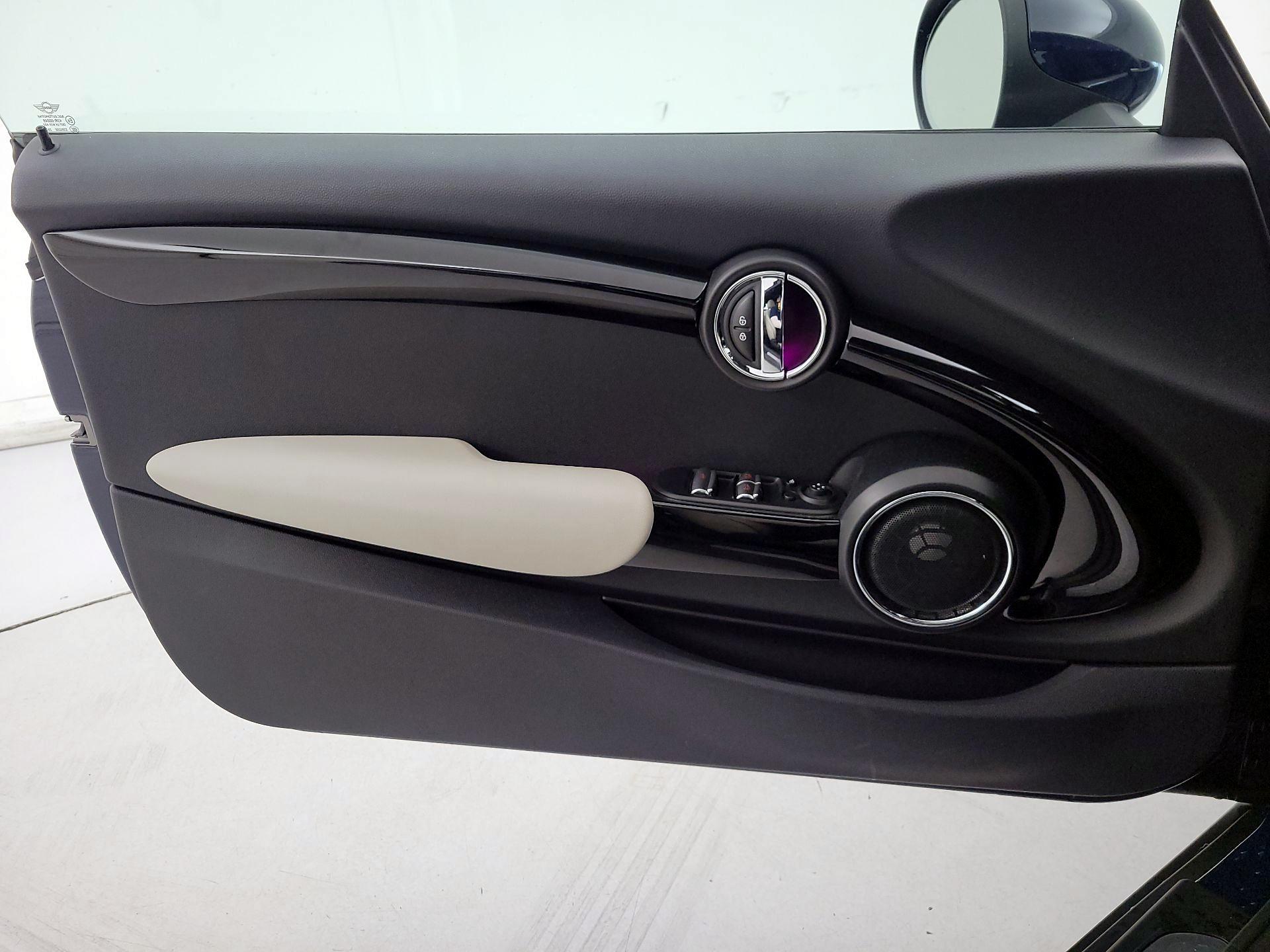 Thumbnail: 2019 MINI Cooper - 12