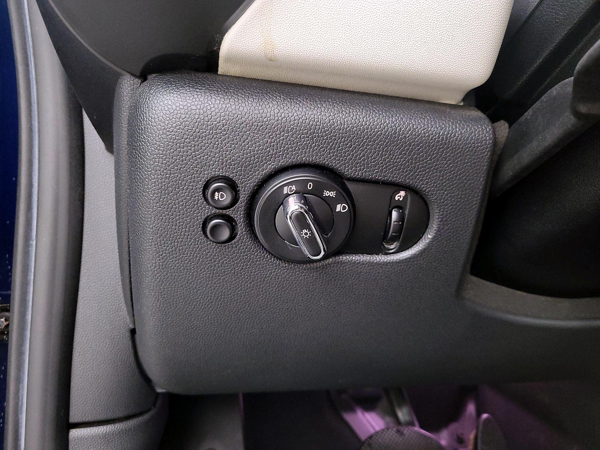 Thumbnail: 2019 MINI Cooper - 13