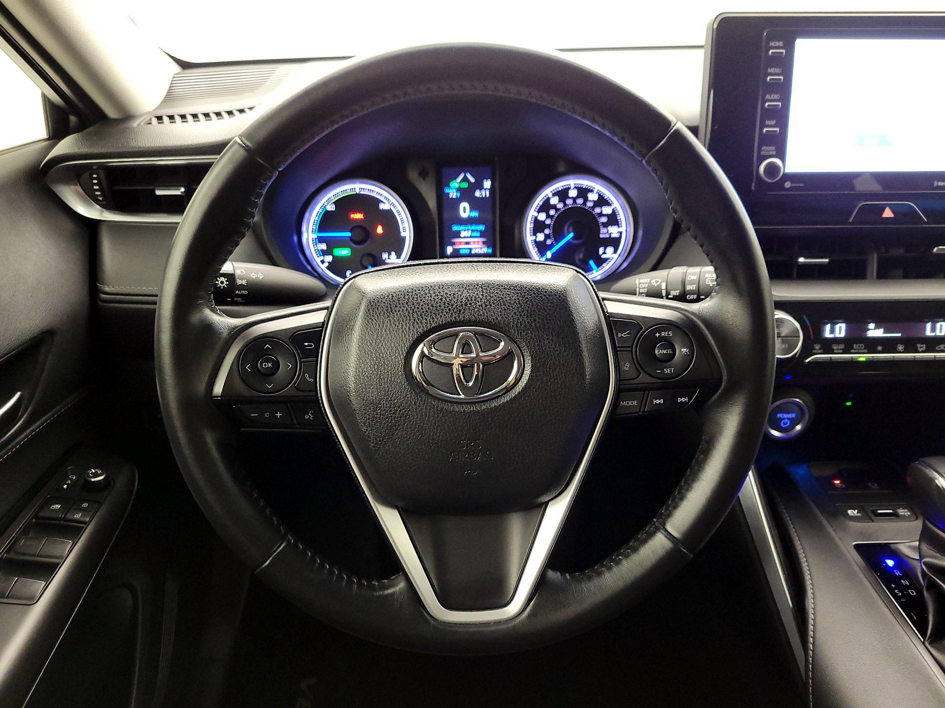 Thumbnail: 2022 Toyota Venza - 10