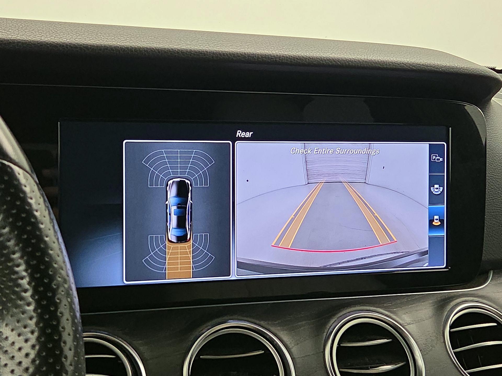 Thumbnail: 2017 Mercedes-Benz E-Class - 15