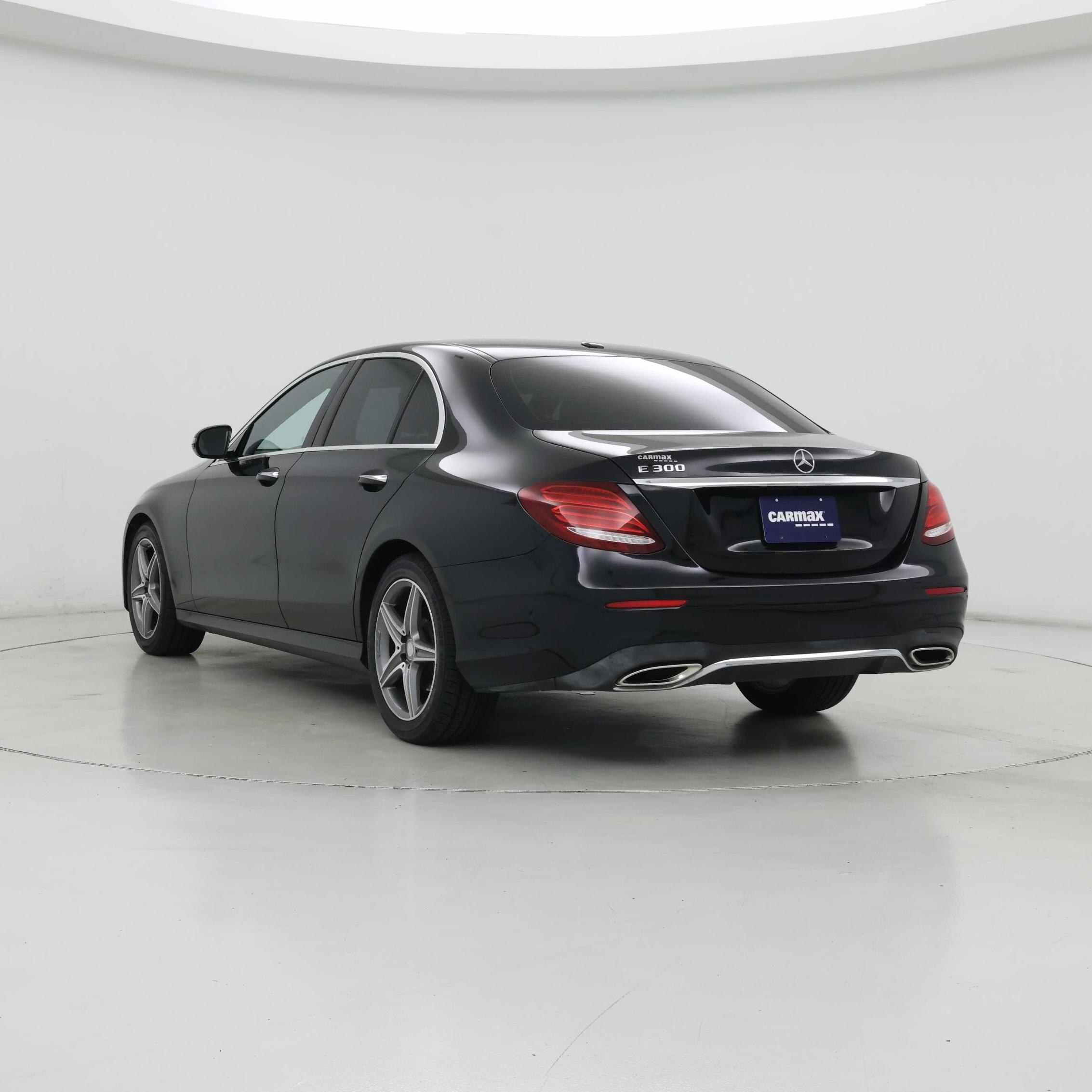 Thumbnail: 2017 Mercedes-Benz E-Class - 2