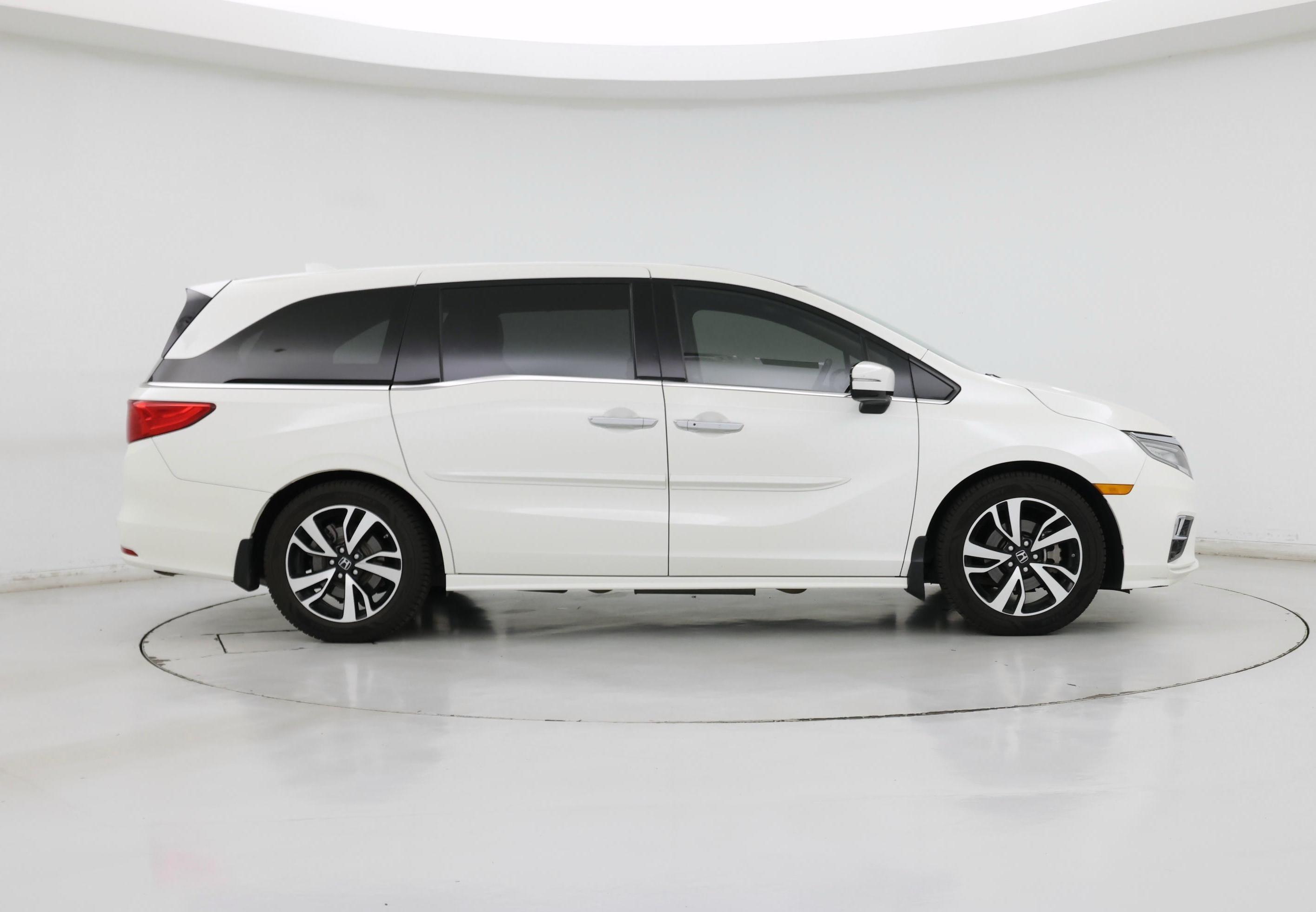 Thumbnail: 2019 Honda Odyssey - 7