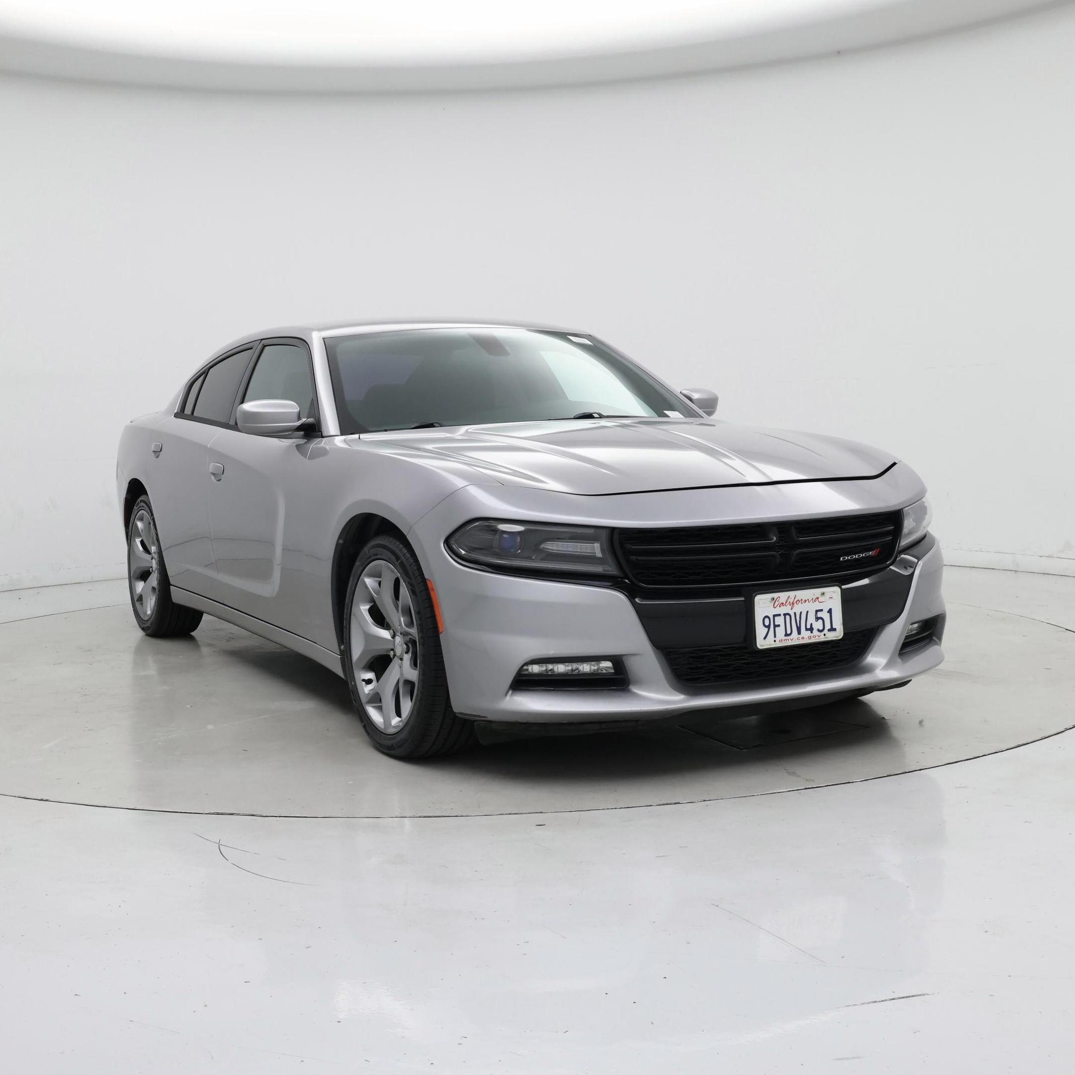 Silver 2016 Dodge Charger Sedan Rear-Wheel Drive Automatic