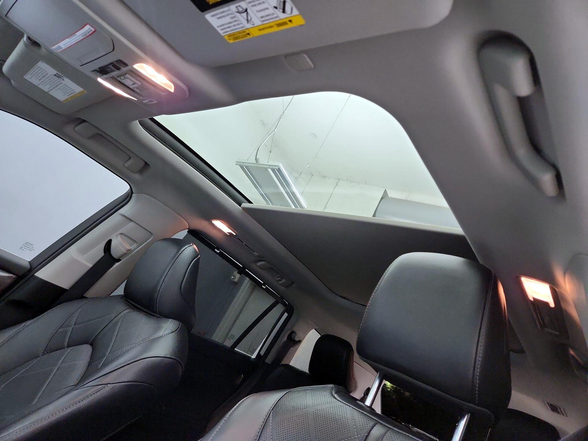 Thumbnail: 2022 Toyota Highlander - 20