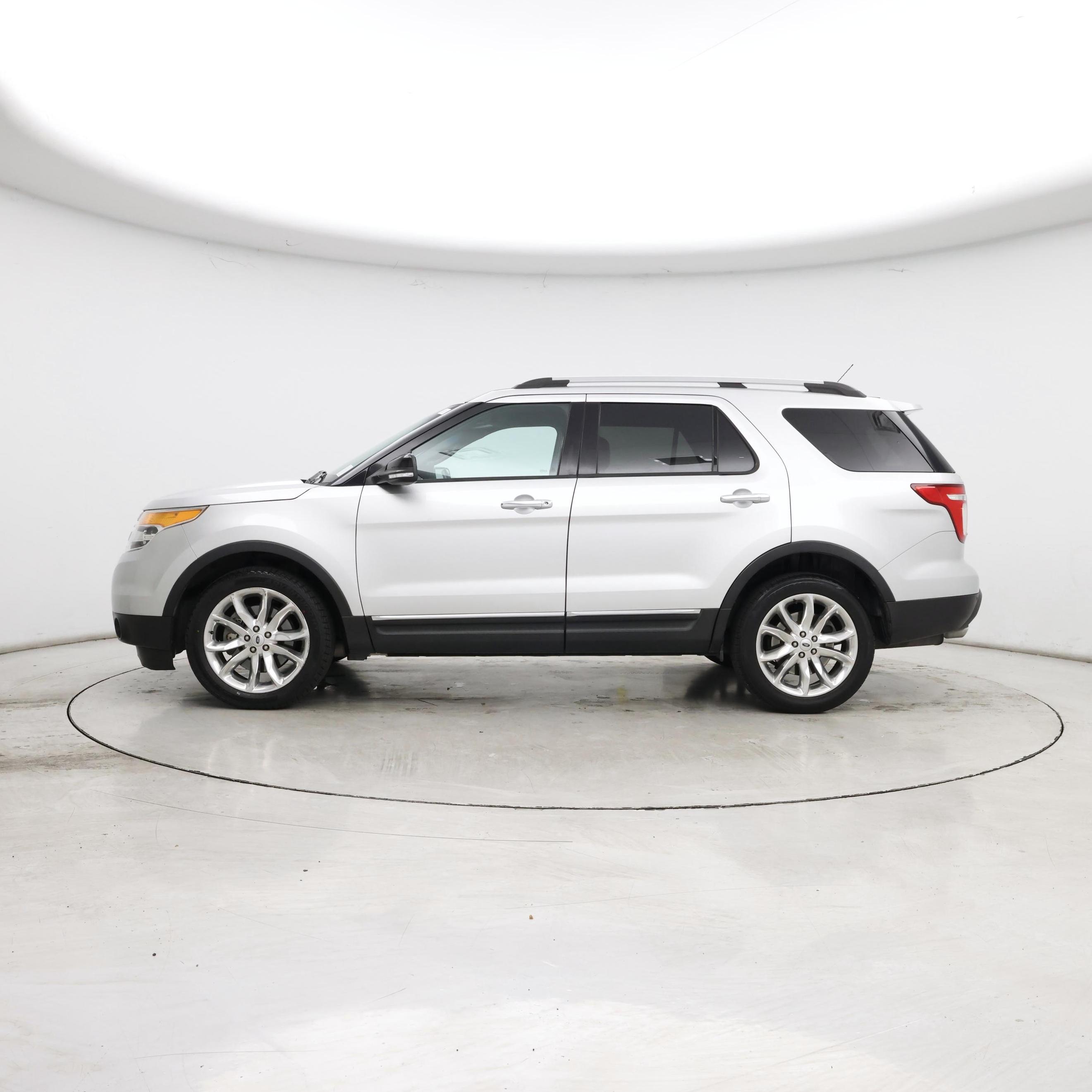 Thumbnail: 2014 Ford Explorer - 3