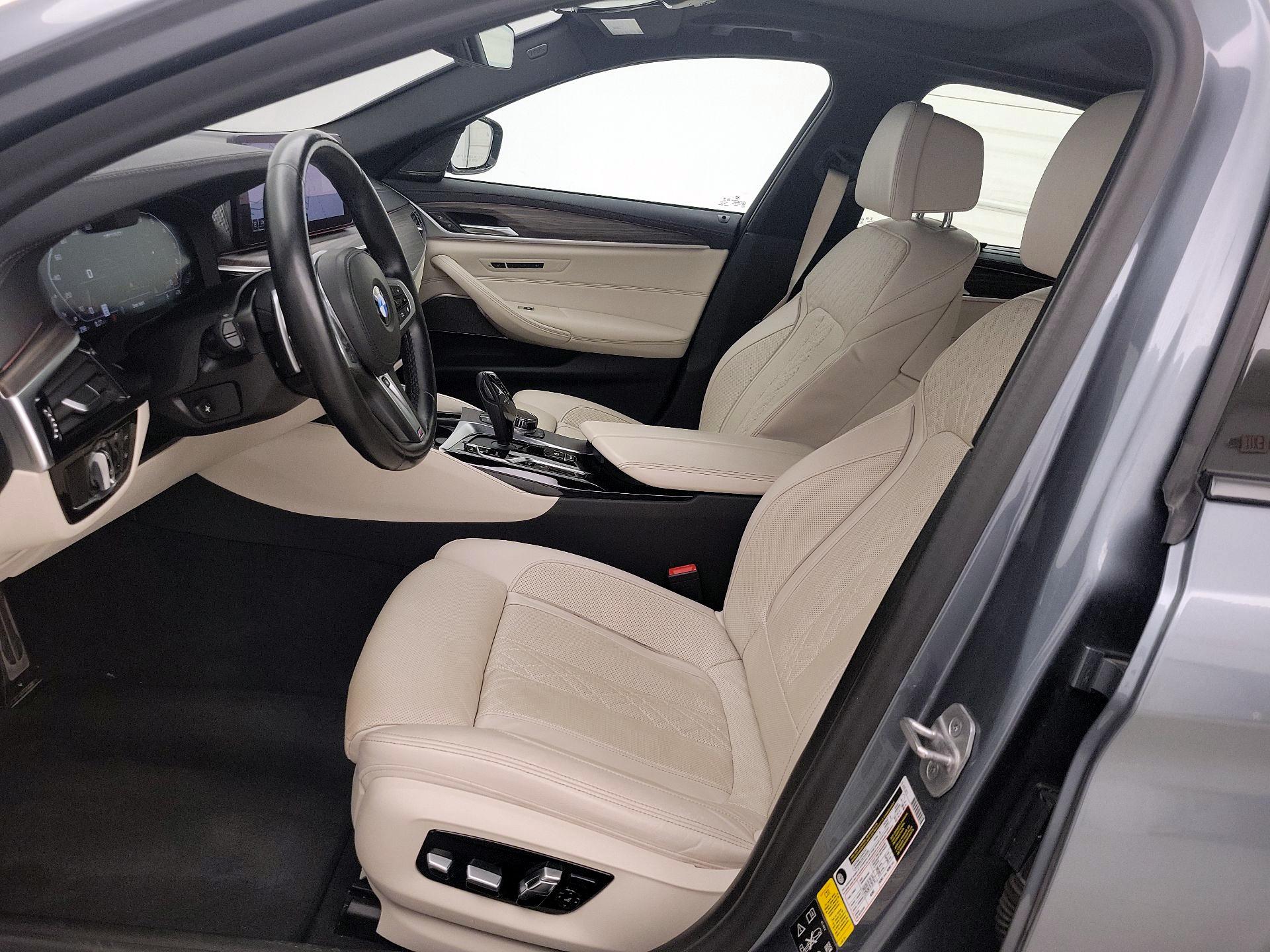 Thumbnail: 2021 BMW 5 Series - 11