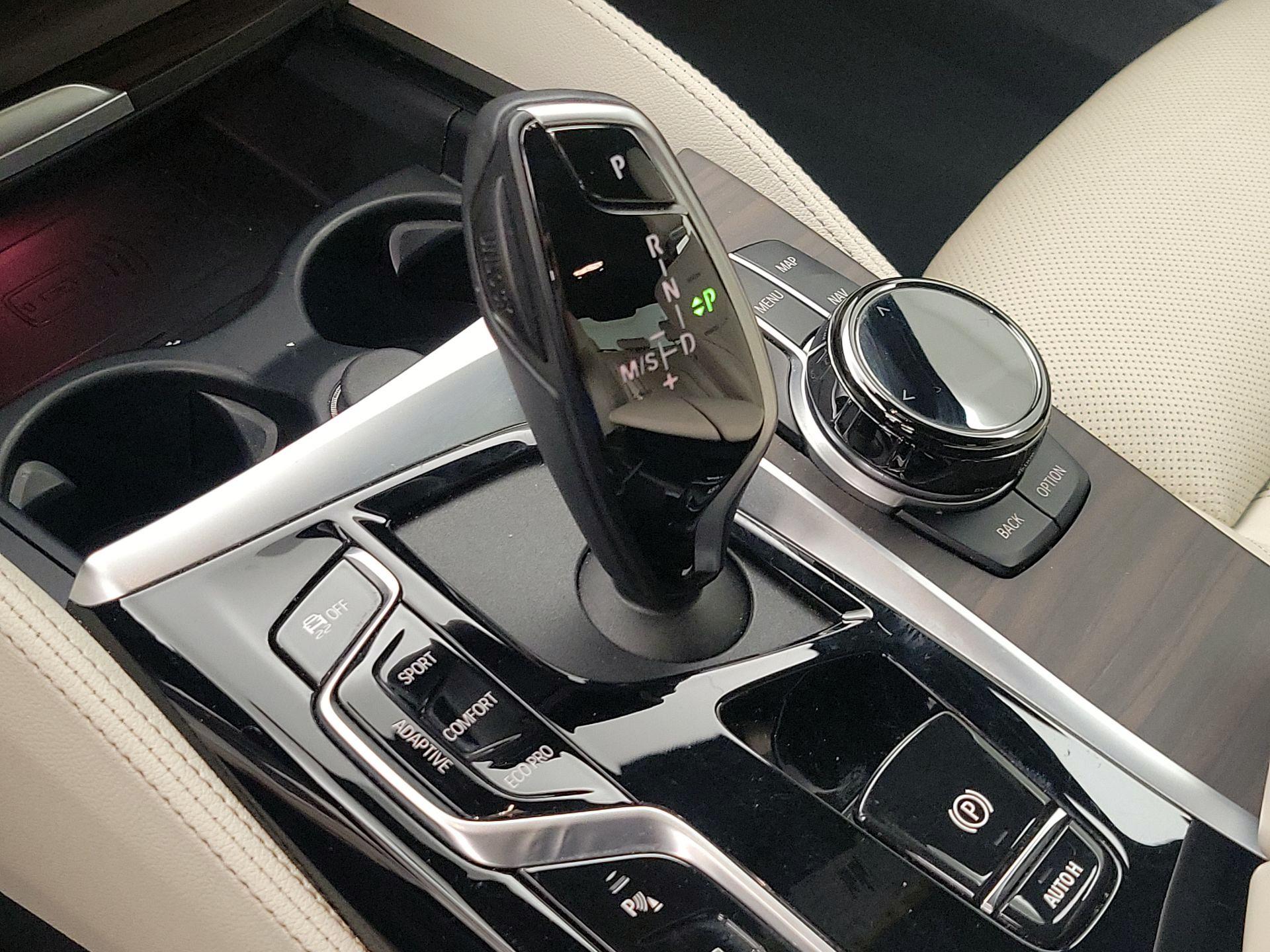 Thumbnail: 2021 BMW 5 Series - 18