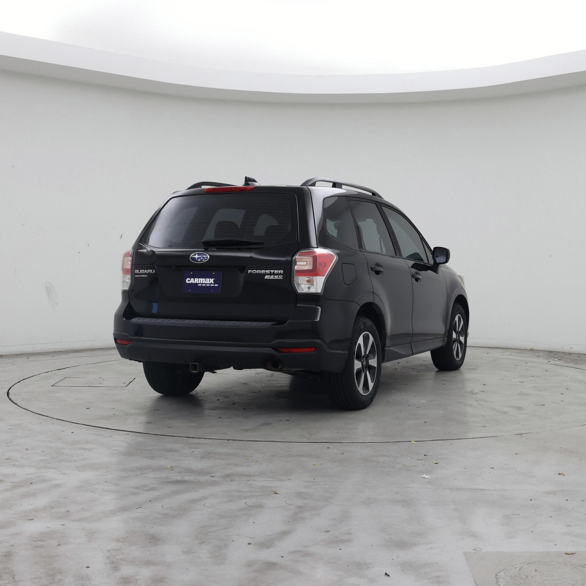 Thumbnail: 2017 Subaru Forester - 8