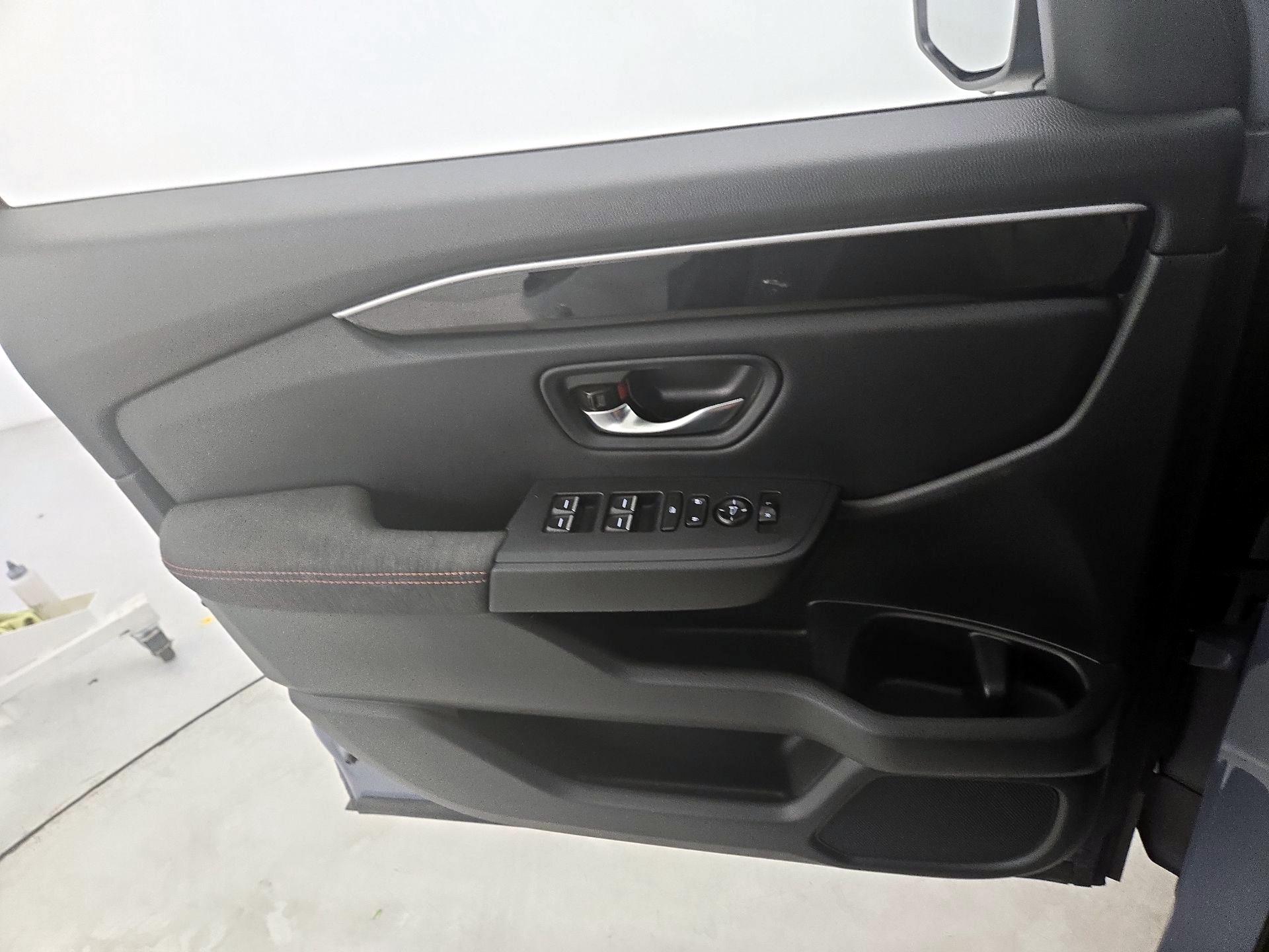 Thumbnail: 2025 Honda Pilot - 12