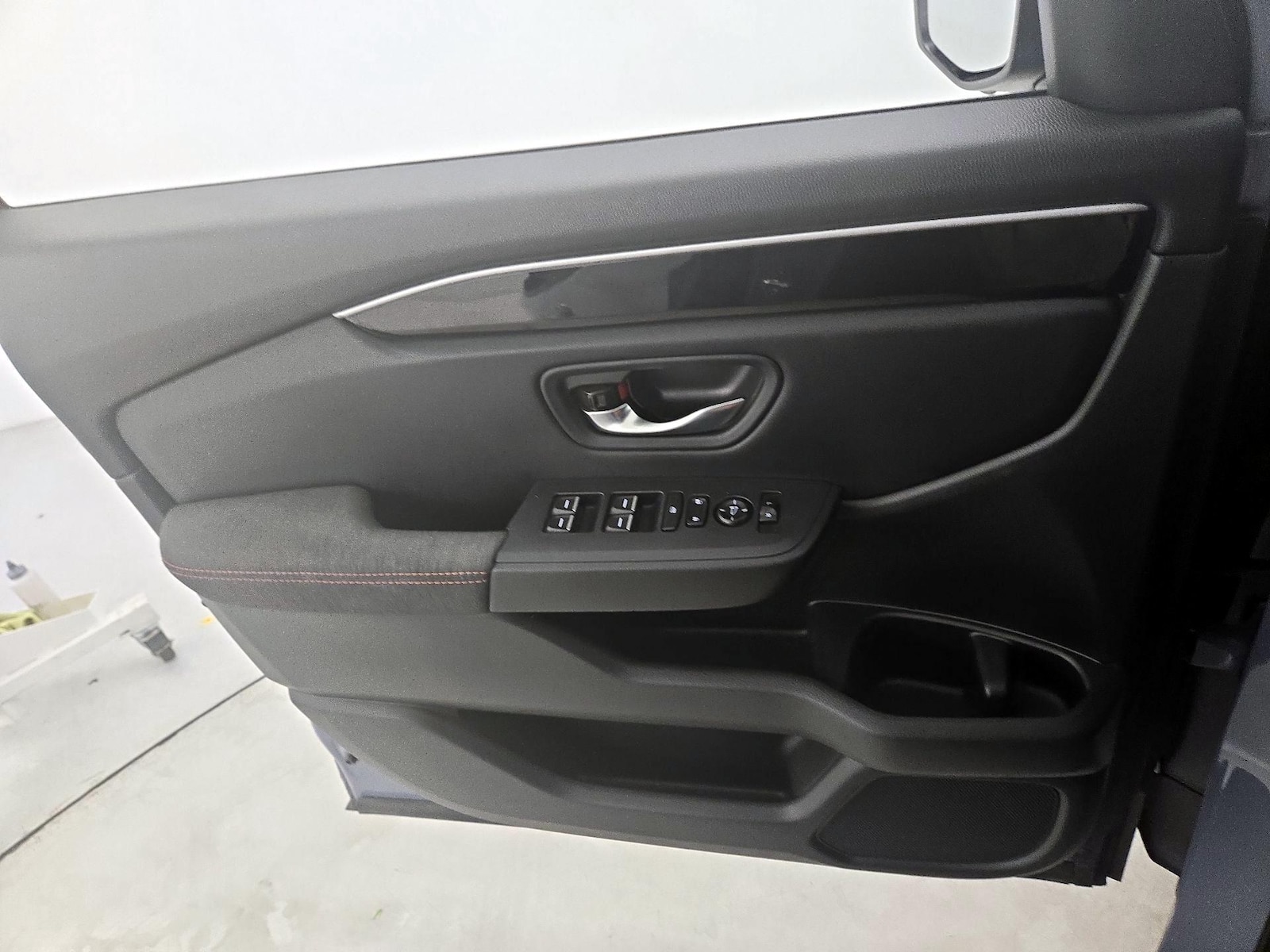 2025 Honda Pilot Sport - Photo 13