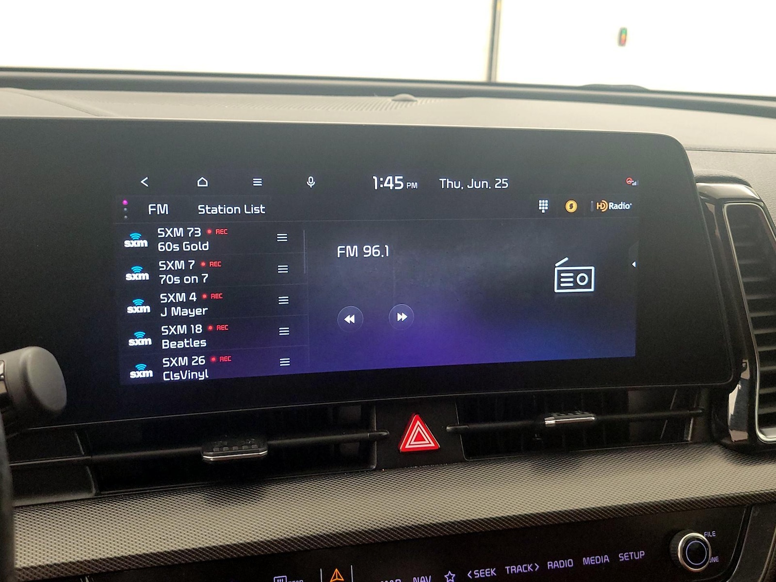 2023 Kia Sportage SX - Photo 17