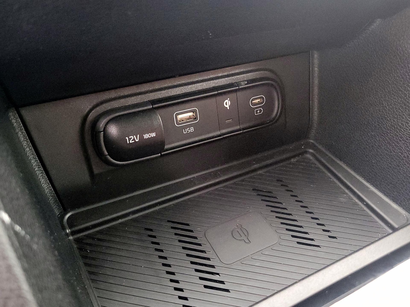 2023 Kia Sportage SX - Photo 20