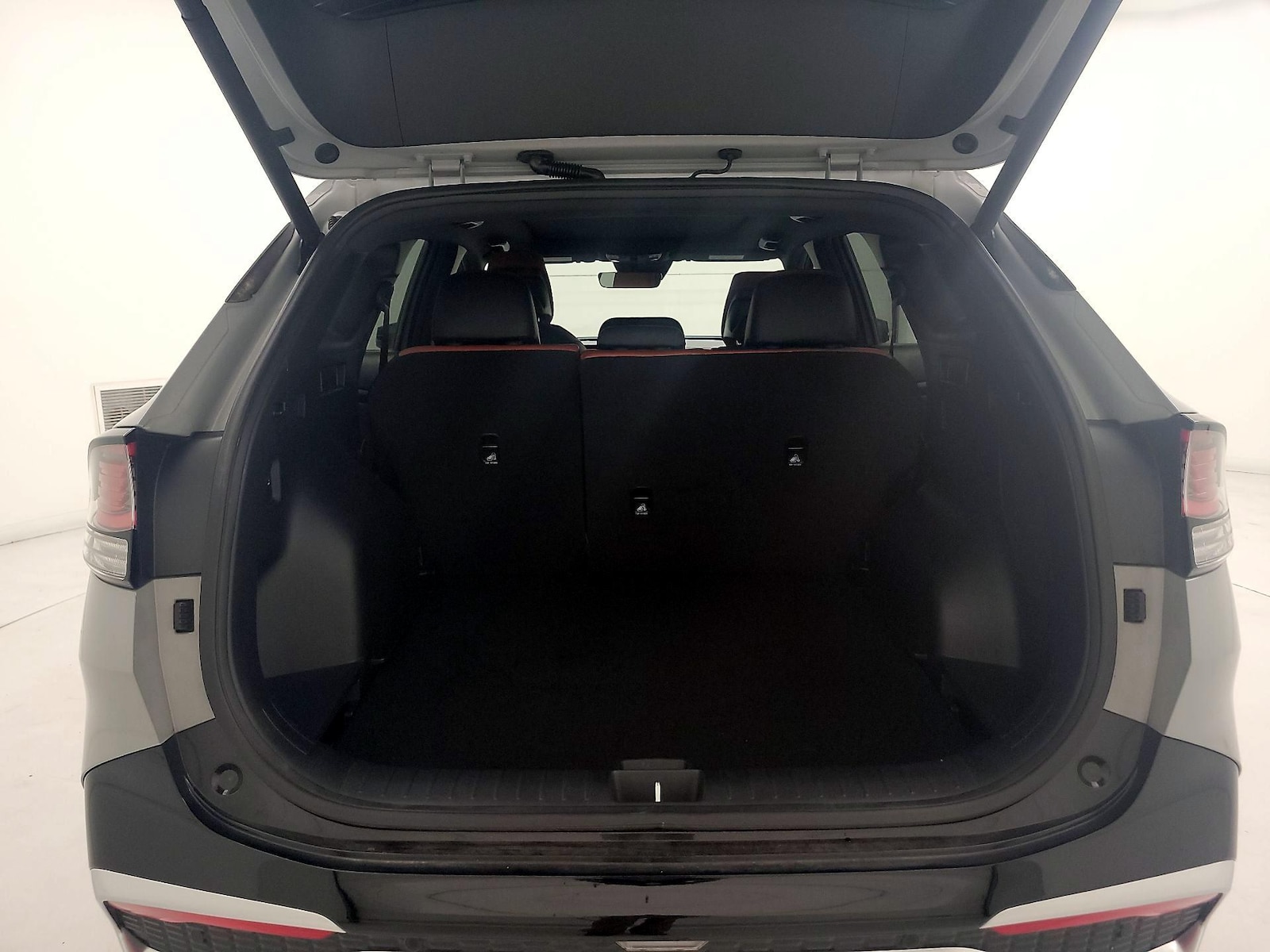 2023 Kia Sportage SX - Photo 23