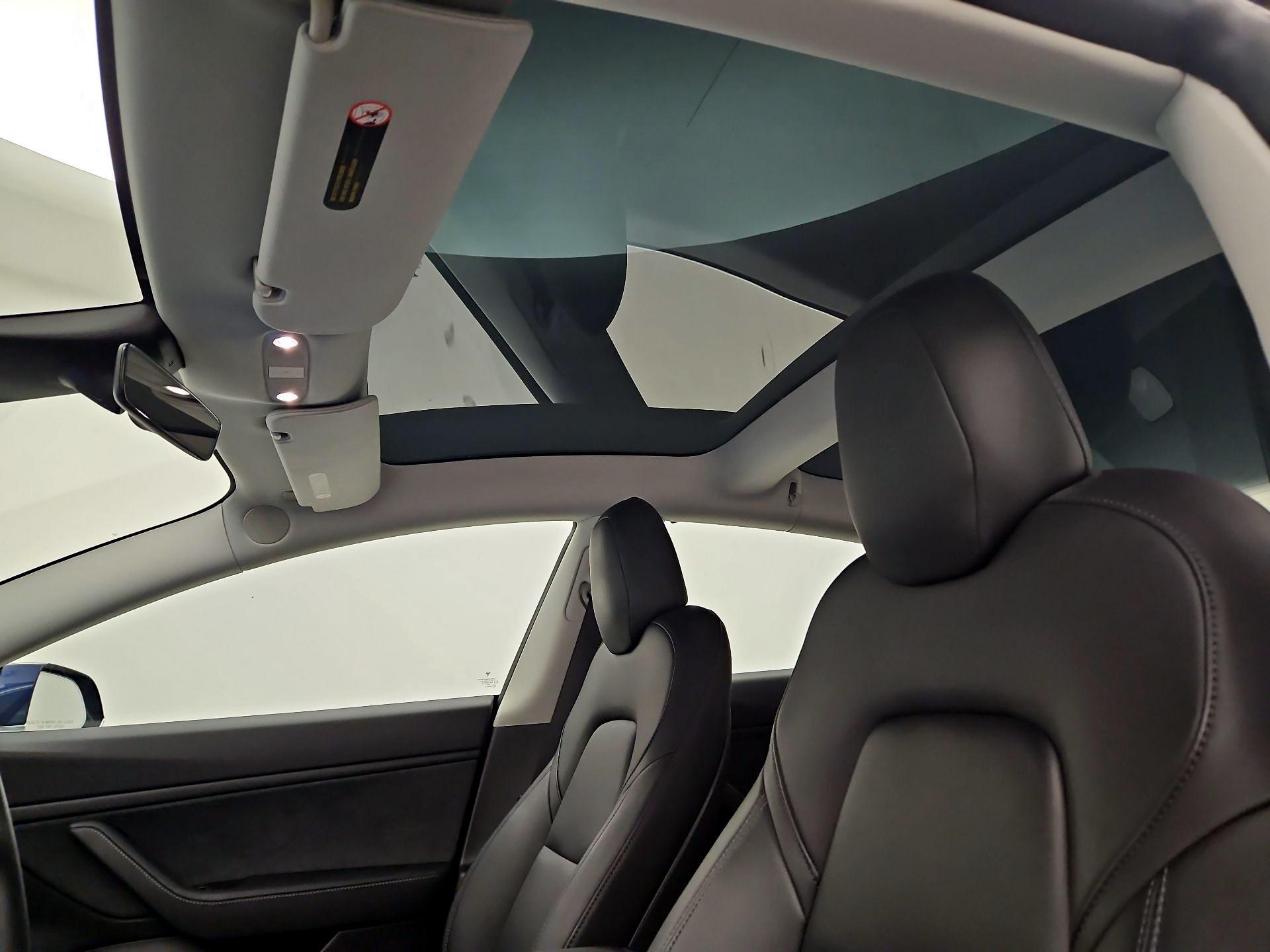 Thumbnail: 2019 Tesla Model 3 - 19
