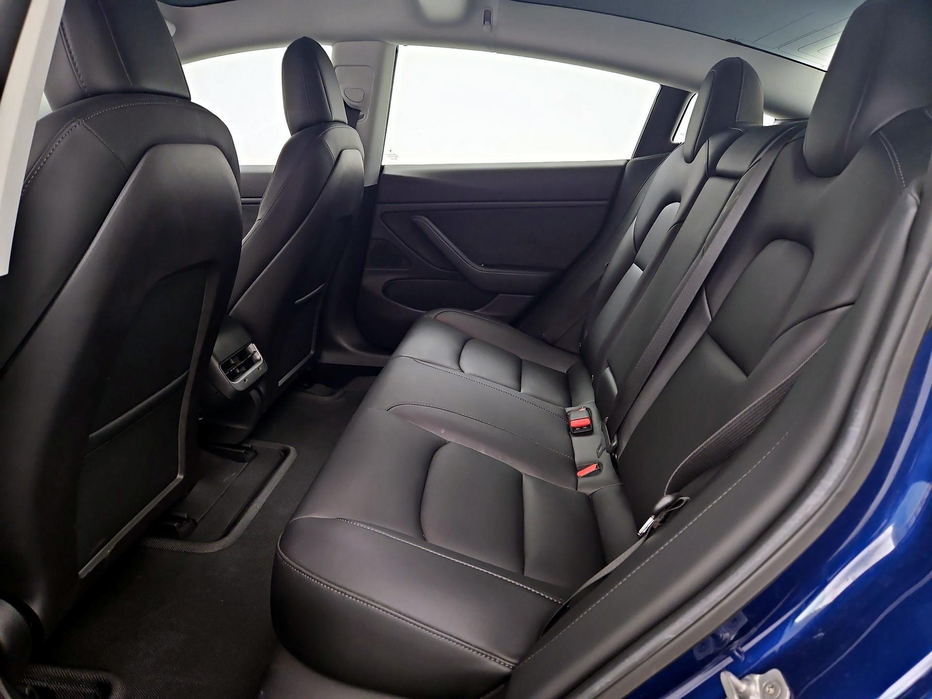 Thumbnail: 2019 Tesla Model 3 - 20