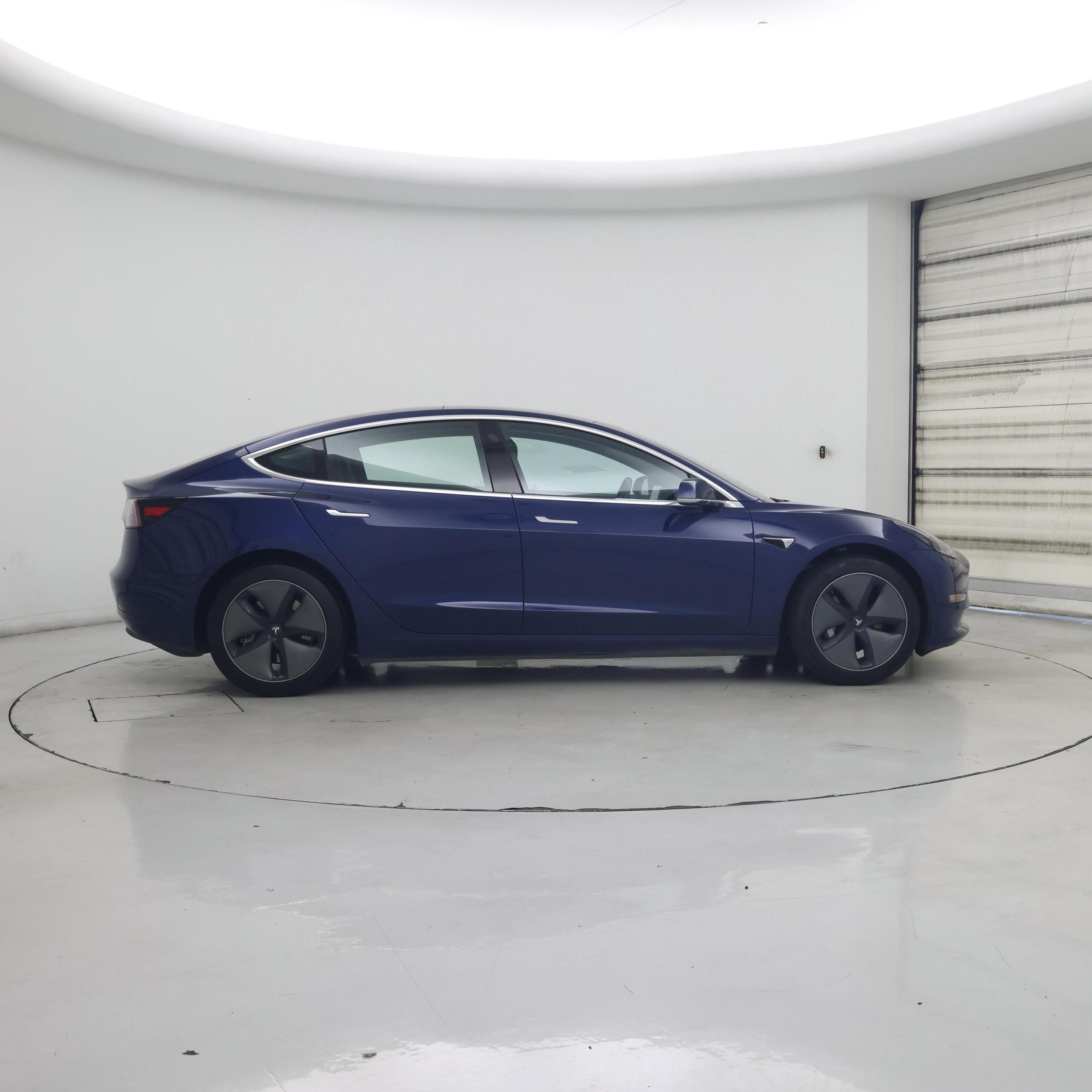 Thumbnail: 2019 Tesla Model 3 - 7