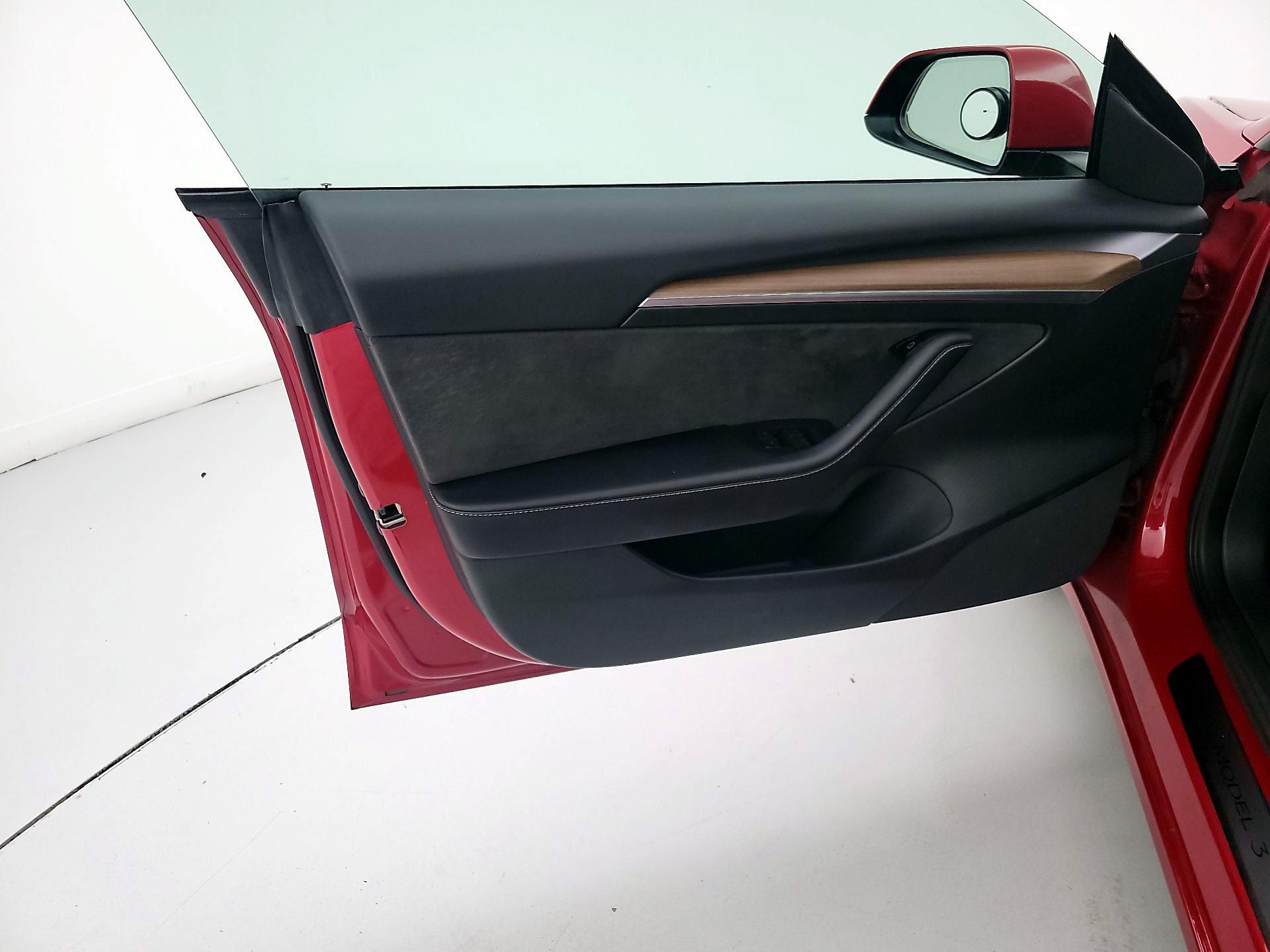 Thumbnail: 2023 Tesla Model 3 - 12