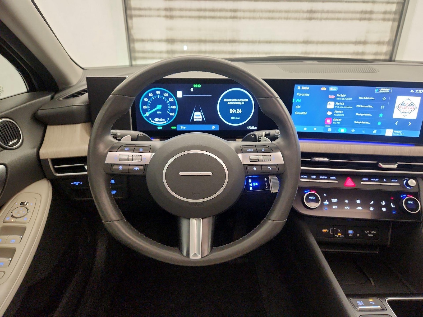 2024 Hyundai Sonata Hybrid Limited - Photo 11