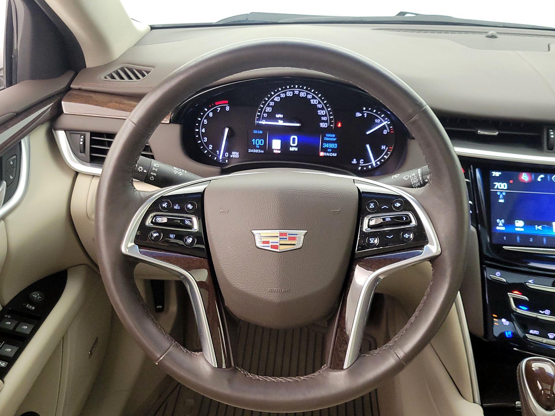 Thumbnail: 2017 Cadillac XTS - 10