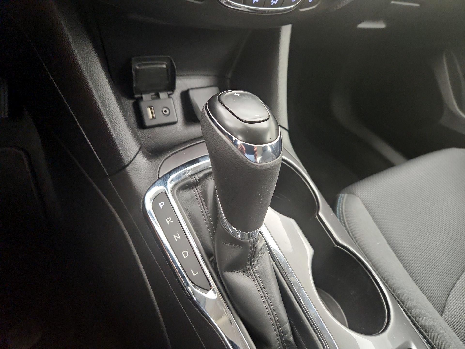 Thumbnail: 2018 Chevrolet Cruze - 16