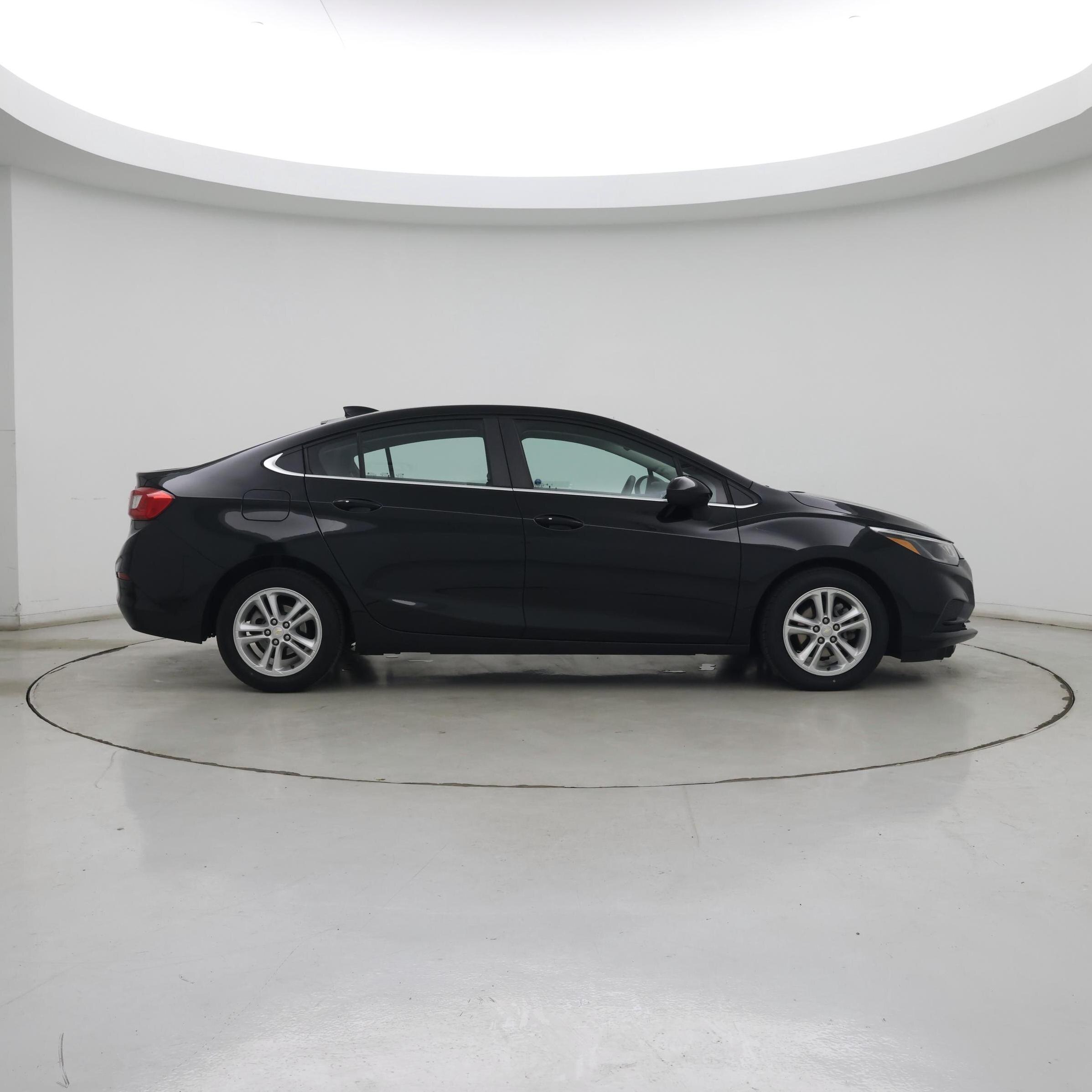Thumbnail: 2018 Chevrolet Cruze - 7