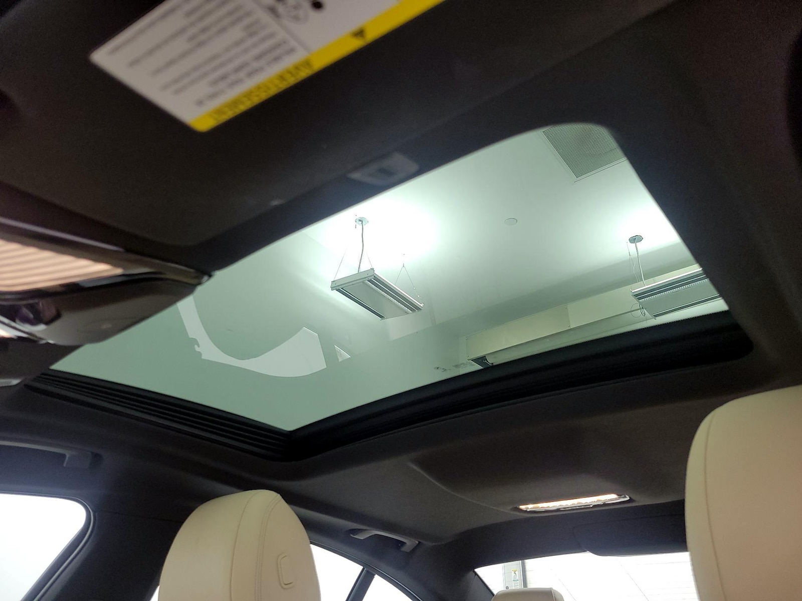 Sunroof(s) & Overhead Airbags