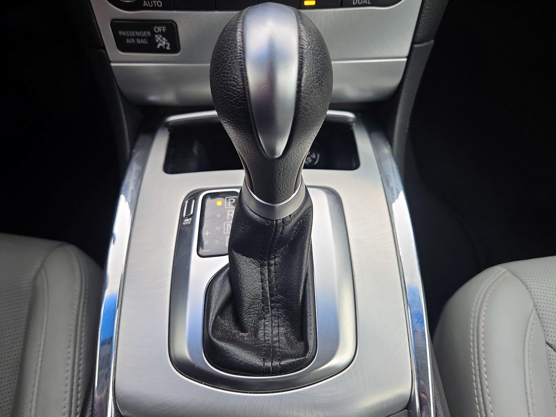 Thumbnail: 2014 INFINITI Q60 - 18