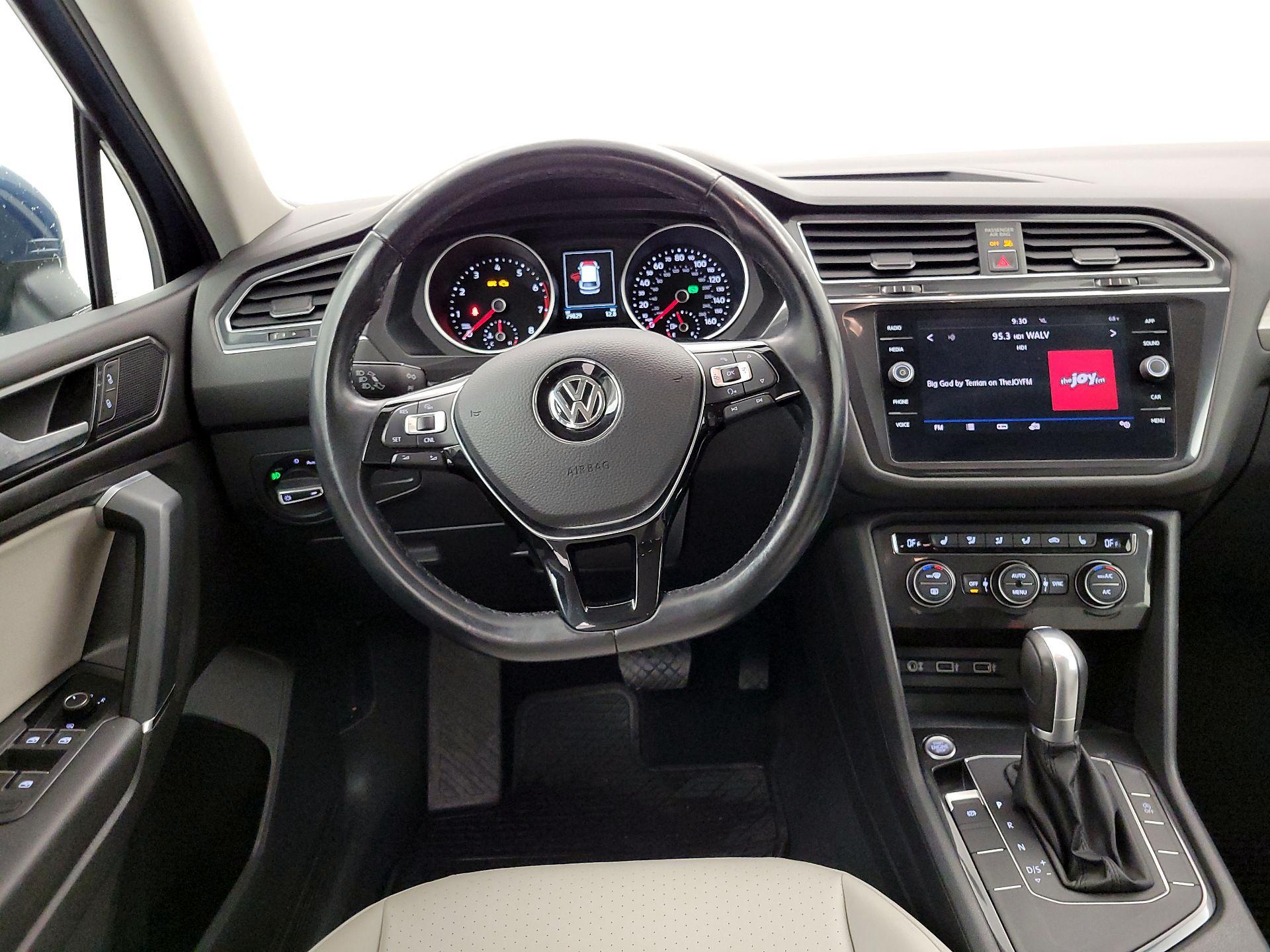 Thumbnail: 2018 Volkswagen Tiguan - 10