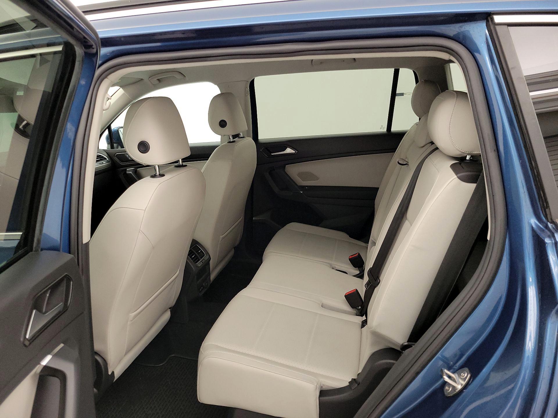 Thumbnail: 2018 Volkswagen Tiguan - 19