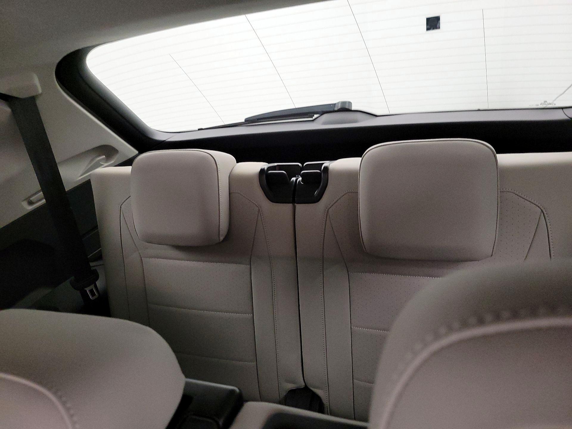 Thumbnail: 2018 Volkswagen Tiguan - 20