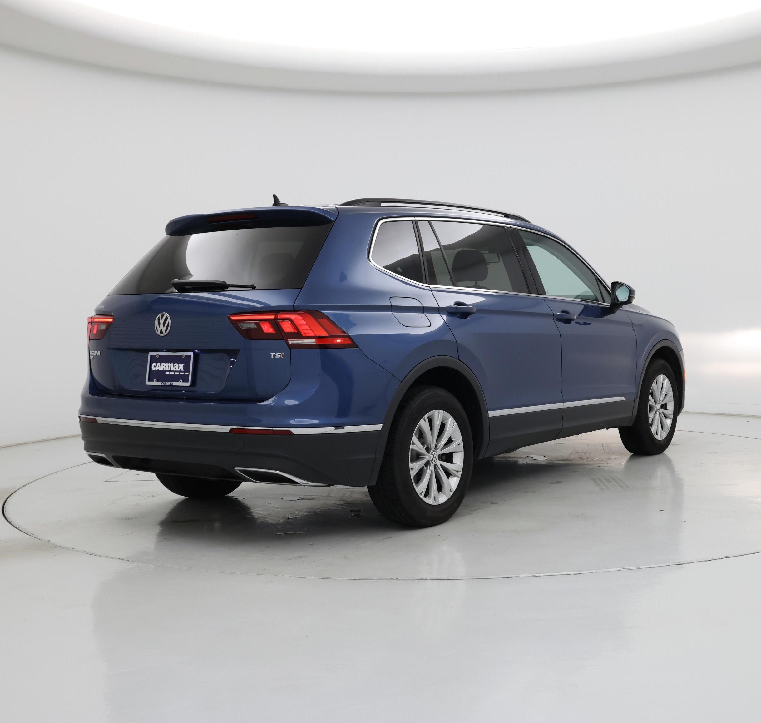 Thumbnail: 2018 Volkswagen Tiguan - 8