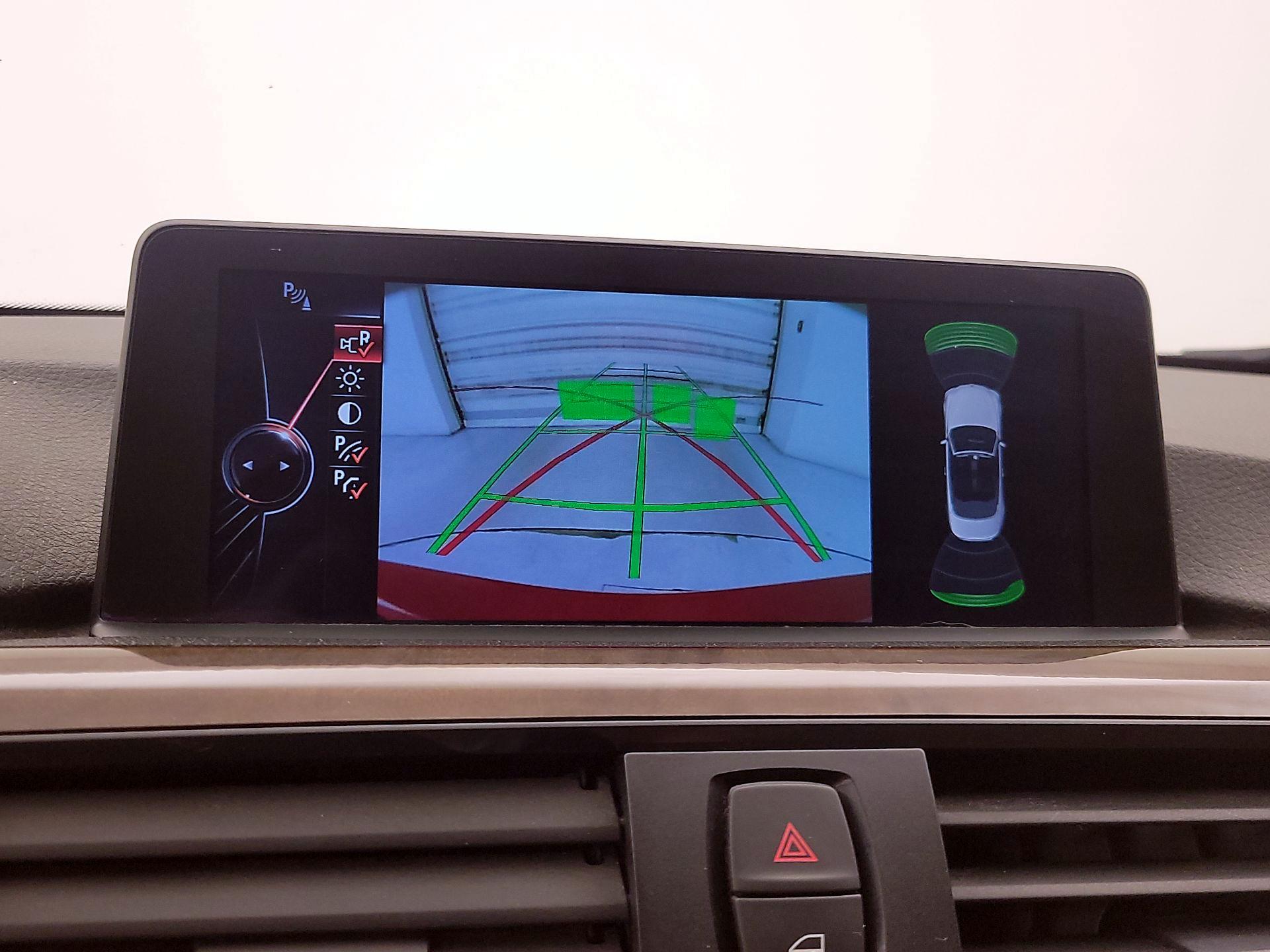 Thumbnail: 2015 BMW 4 Series - 15
