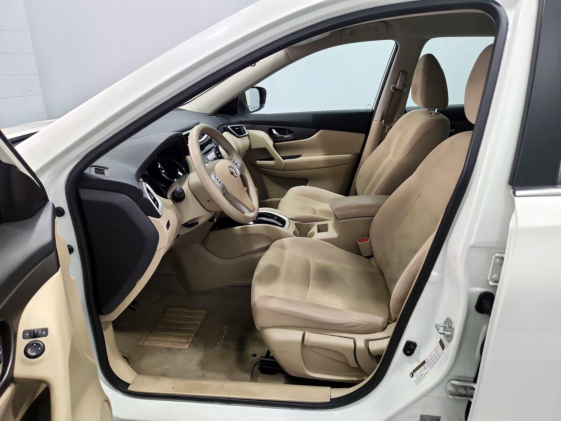 Thumbnail: 2015 Nissan Rogue - 11
